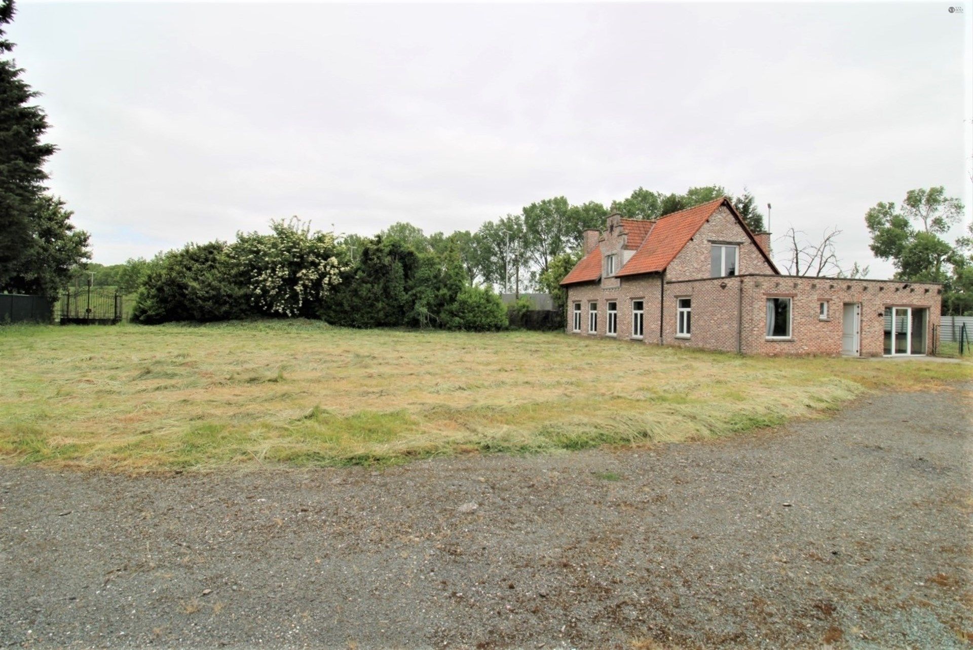 Open bebouwing op 2.569m² foto 1