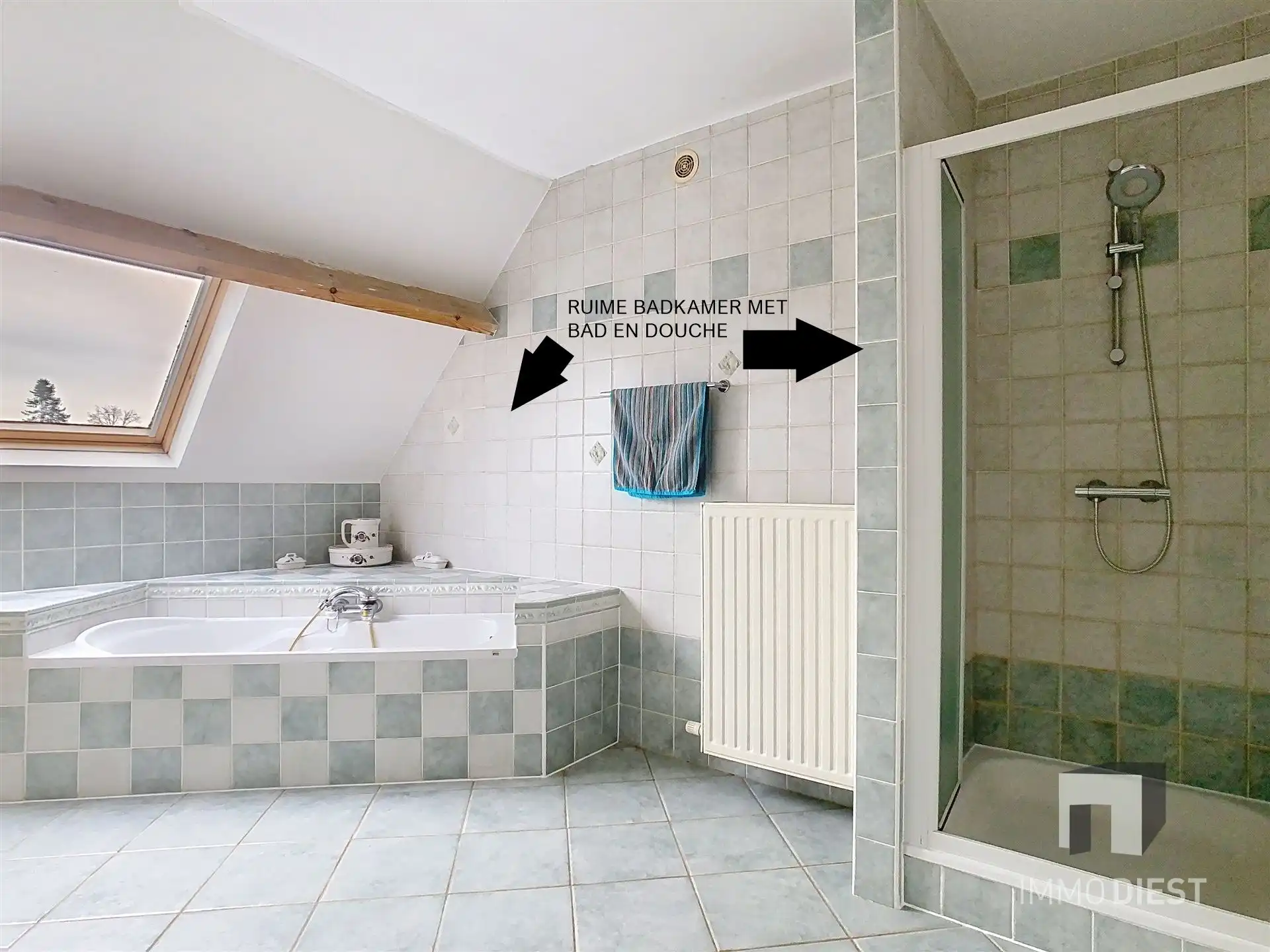 Woning met 4 slpks in residentiële wijk foto 16