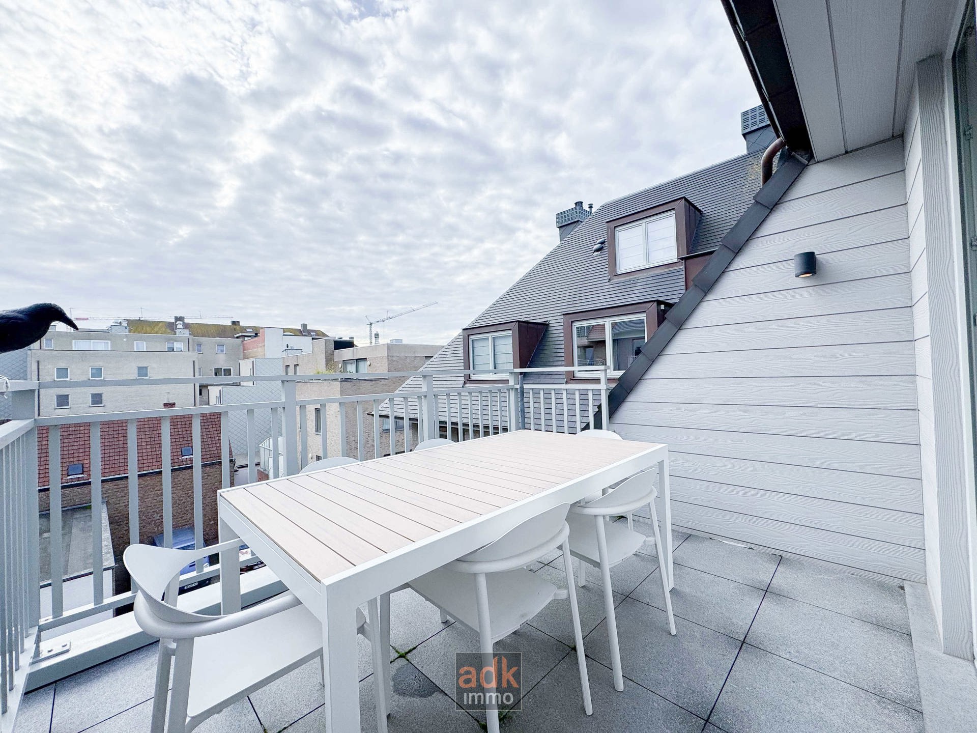 Koksijde | Ruime duplex met 4 slpk, 2 terrassen en dubbele garage foto 9