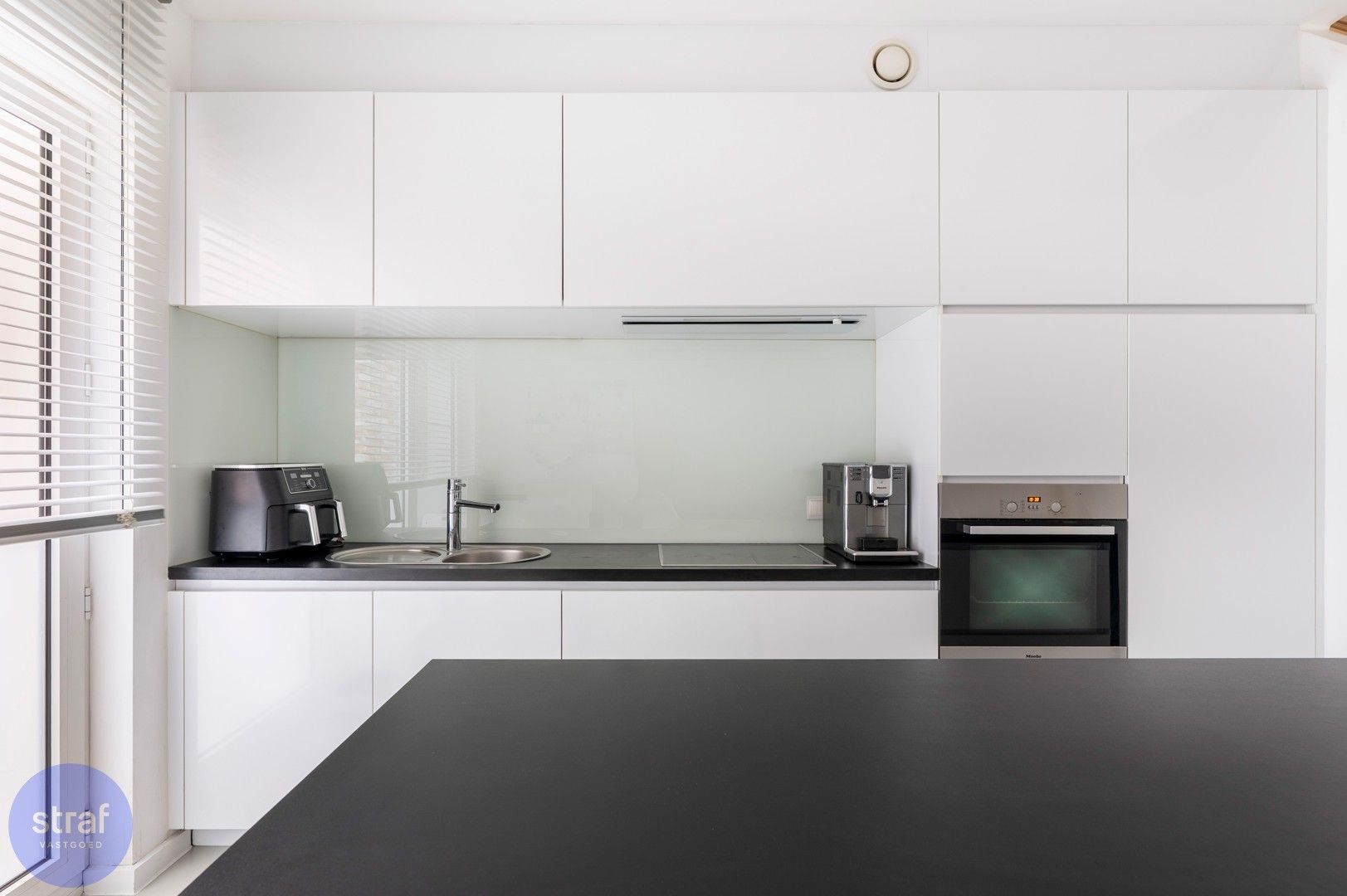 Moderne woning met leuke tuin op Regatta foto 5
