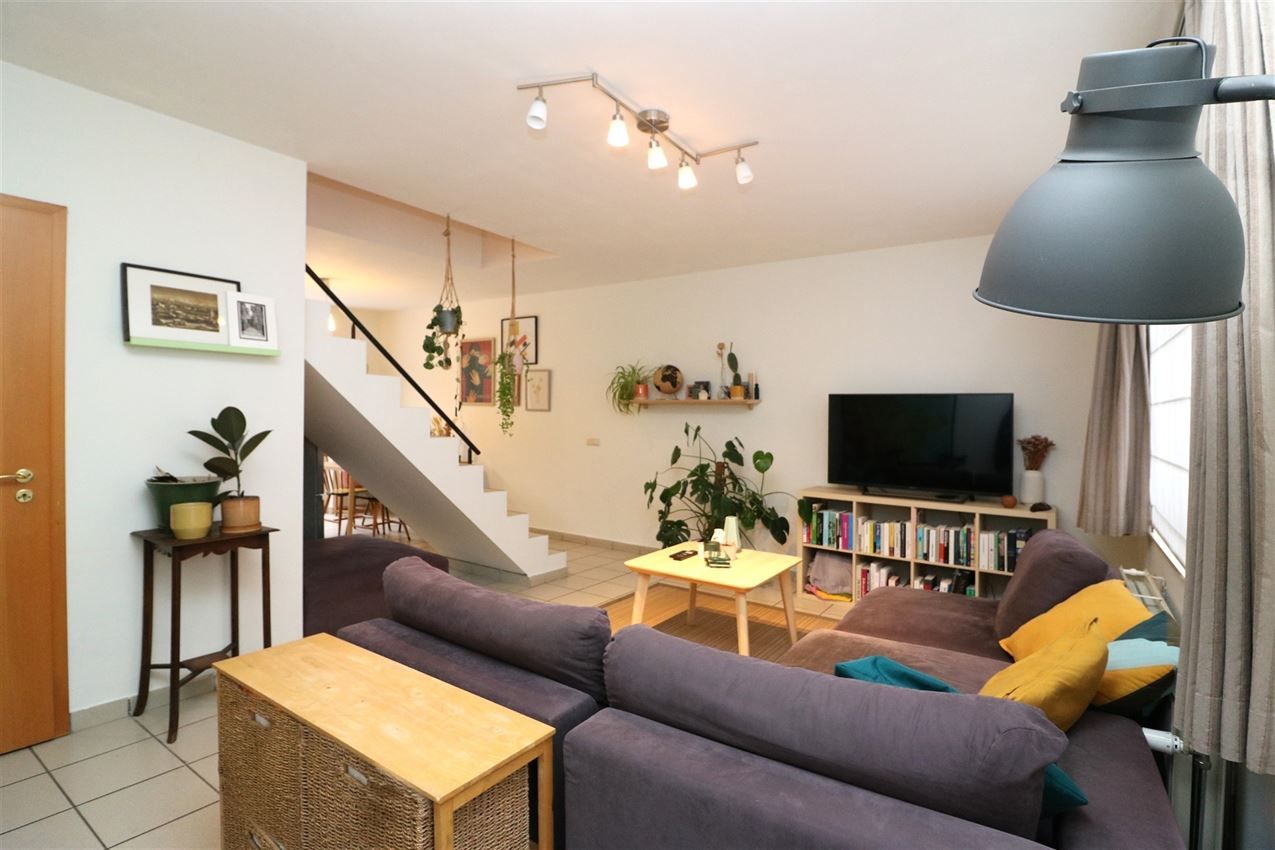 Centrale, zeer gezellige stadswoning met 2 slpk. en koer foto 5