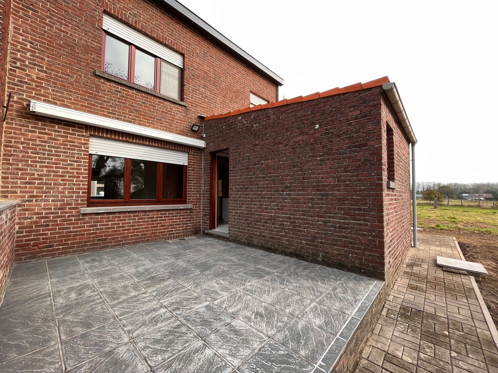 Vrijstaande woning met 3 slpks en tuin foto 13