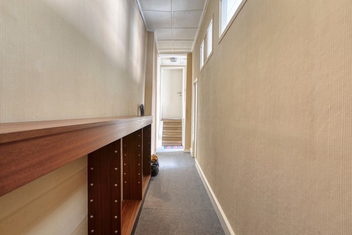 verrassend ruim en veelzijdig pand op toplocatie in Knesselare foto 15