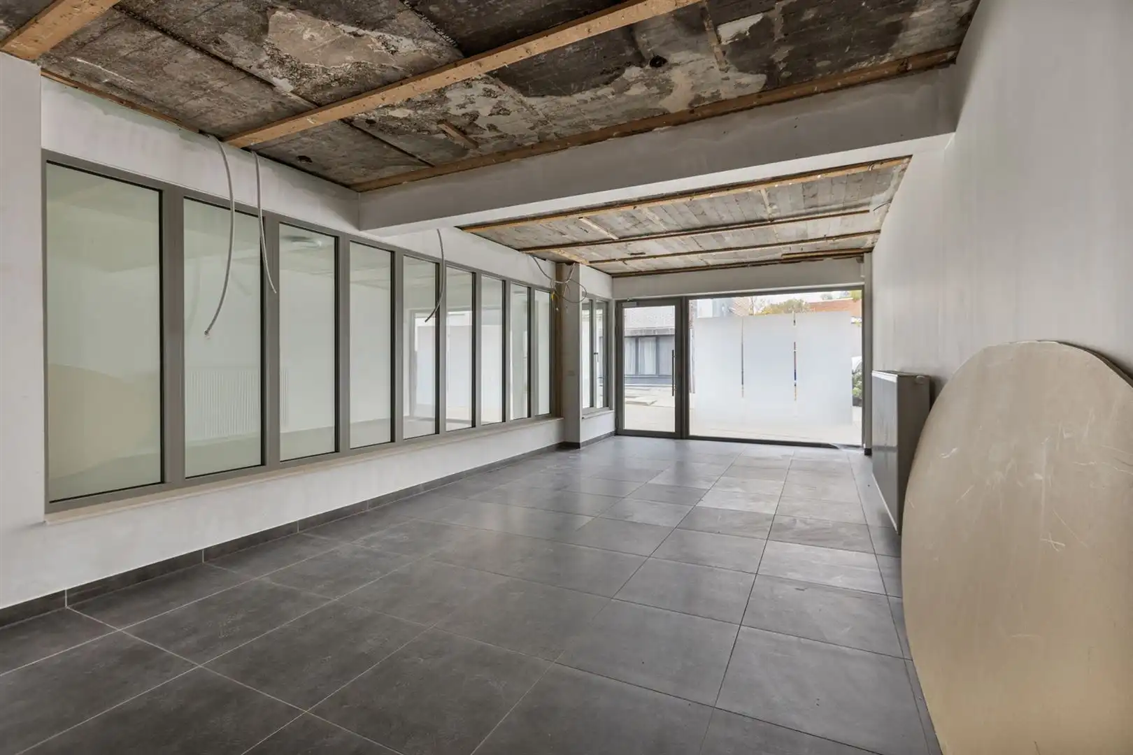 TE KOOP: Duplex-appartement (3slpks) met kantoorruimte of handelsruimte op topligging in Genk! foto 21