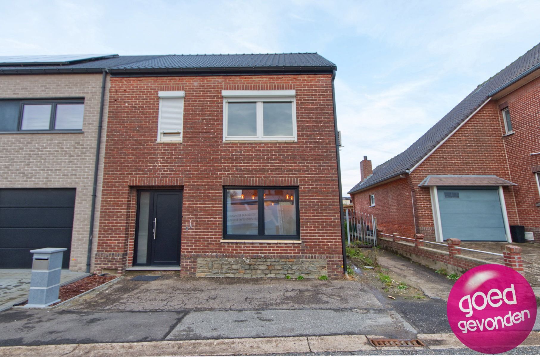 HOB - GERENOVEERD - 3 SLK - 2 BDK - TUIN - TERRAS - PARKING foto 38