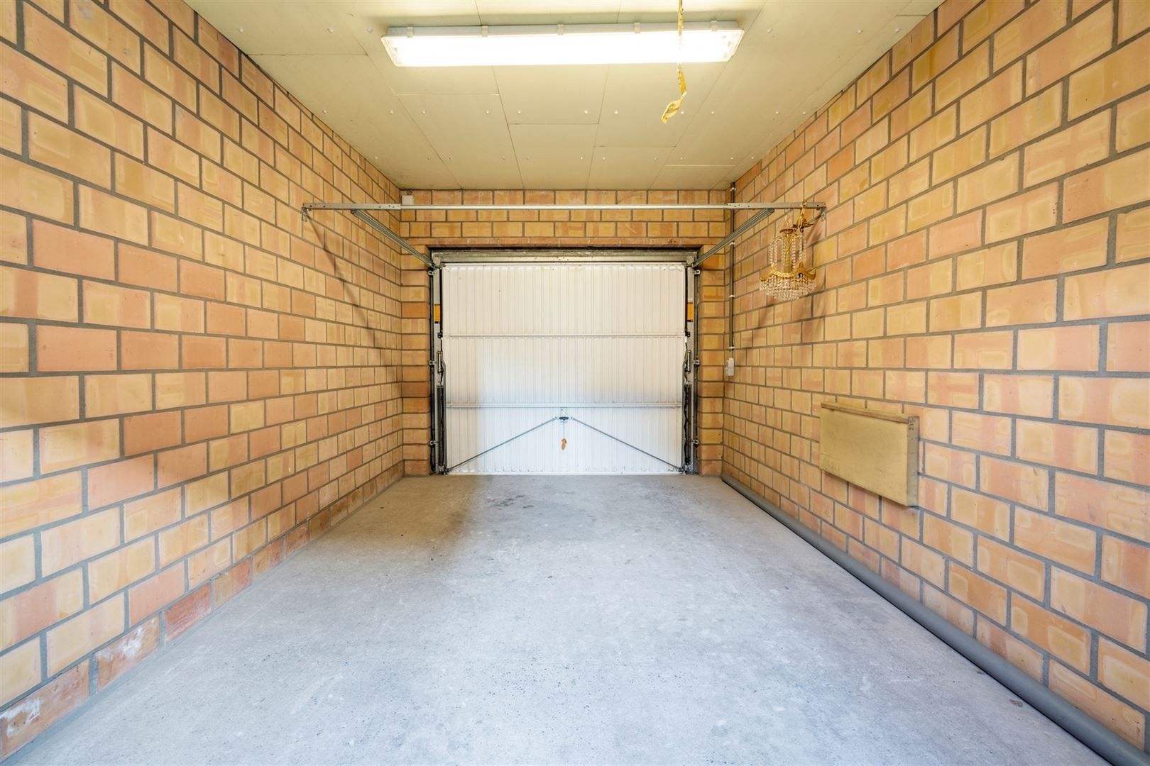 Huis met 2 garages foto 16