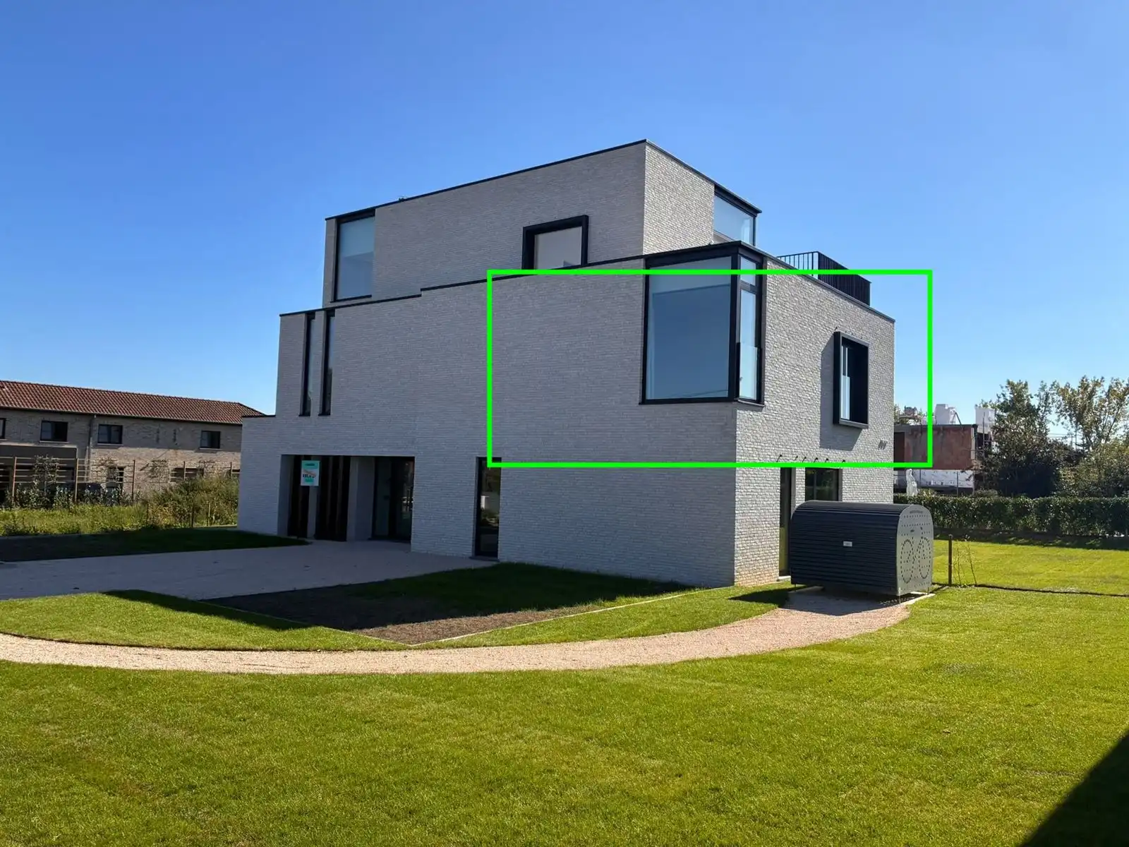 Nieuwbouw appartement met 2 slaapkamers terras en staanplaats   foto {{pictureIndex}}