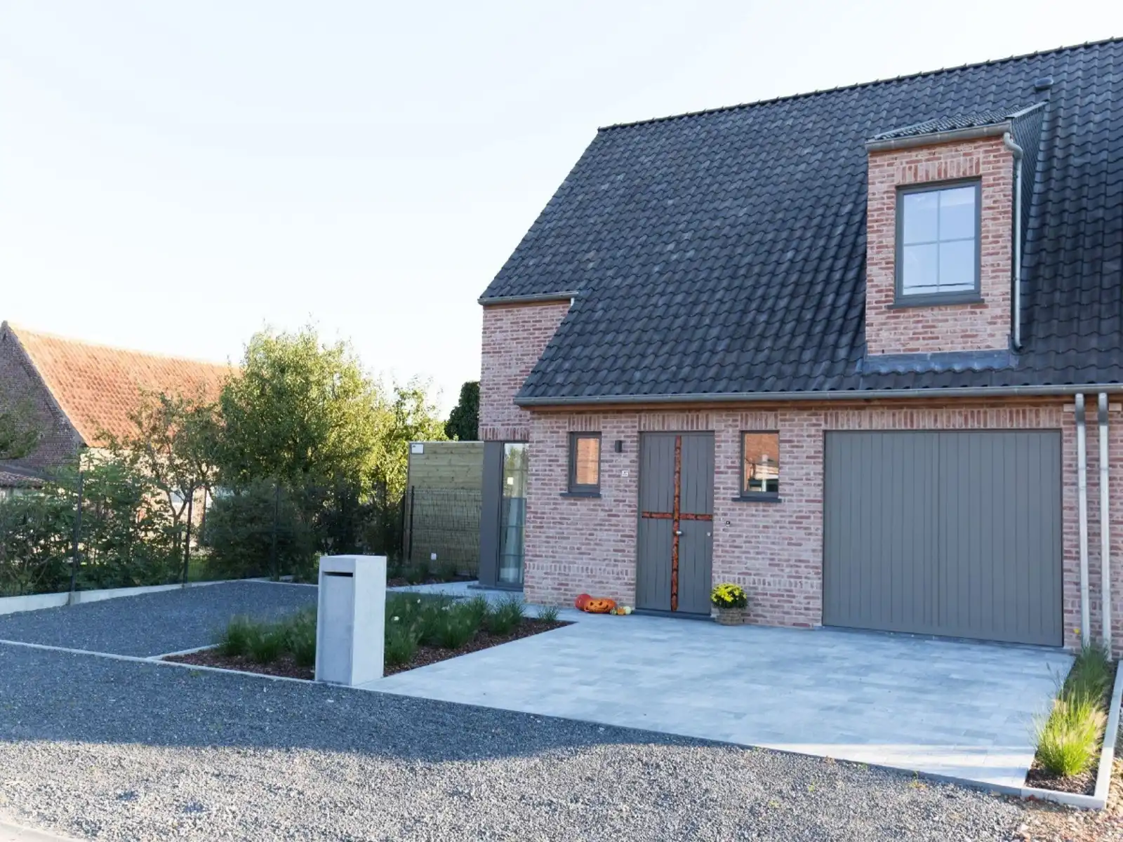 Gezinswoning met landelijk zicht, 3 slaapkamers, garage. foto 8
