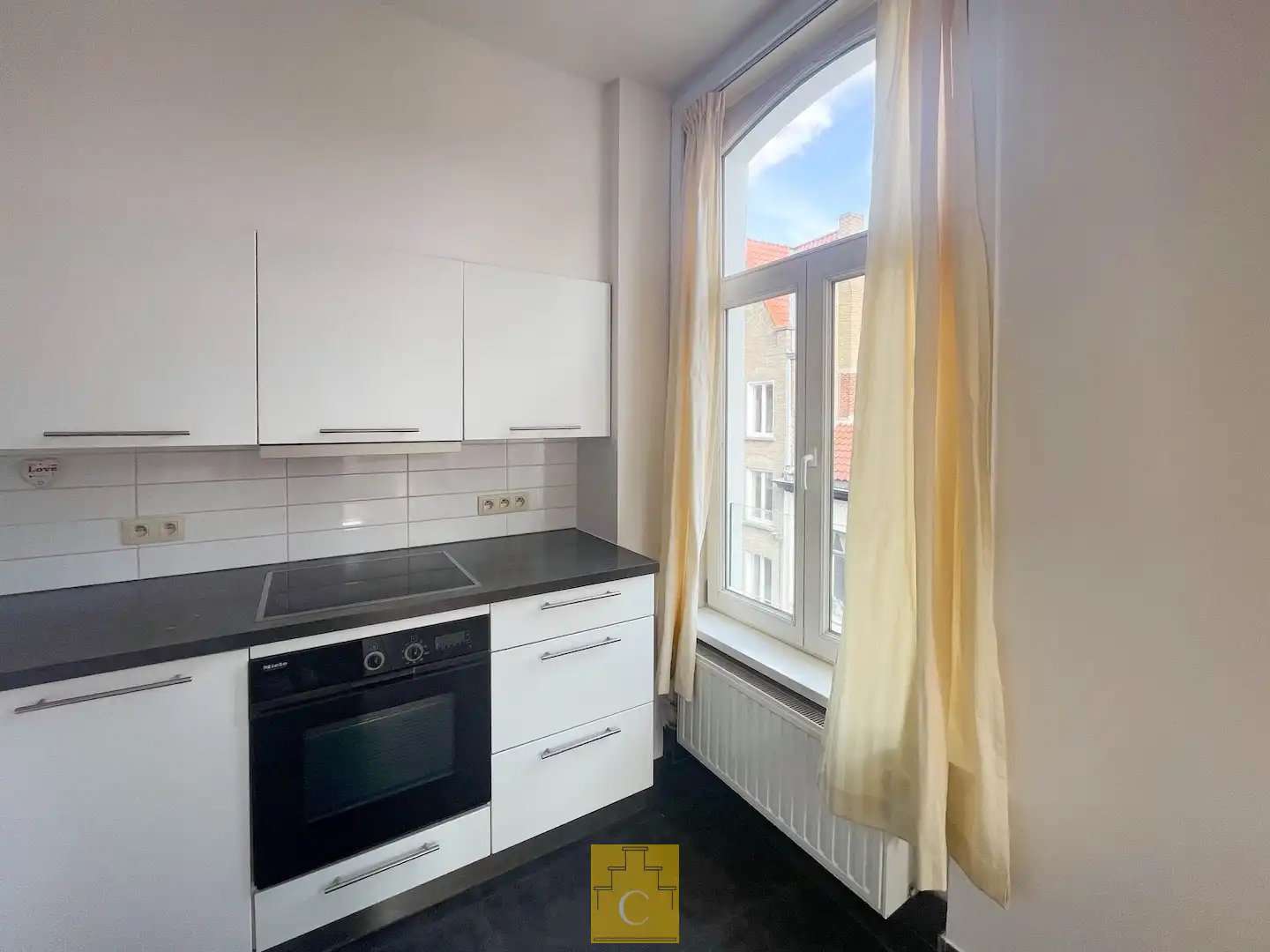 Gerenoveerd duplex appartement centrum Brugge foto 4