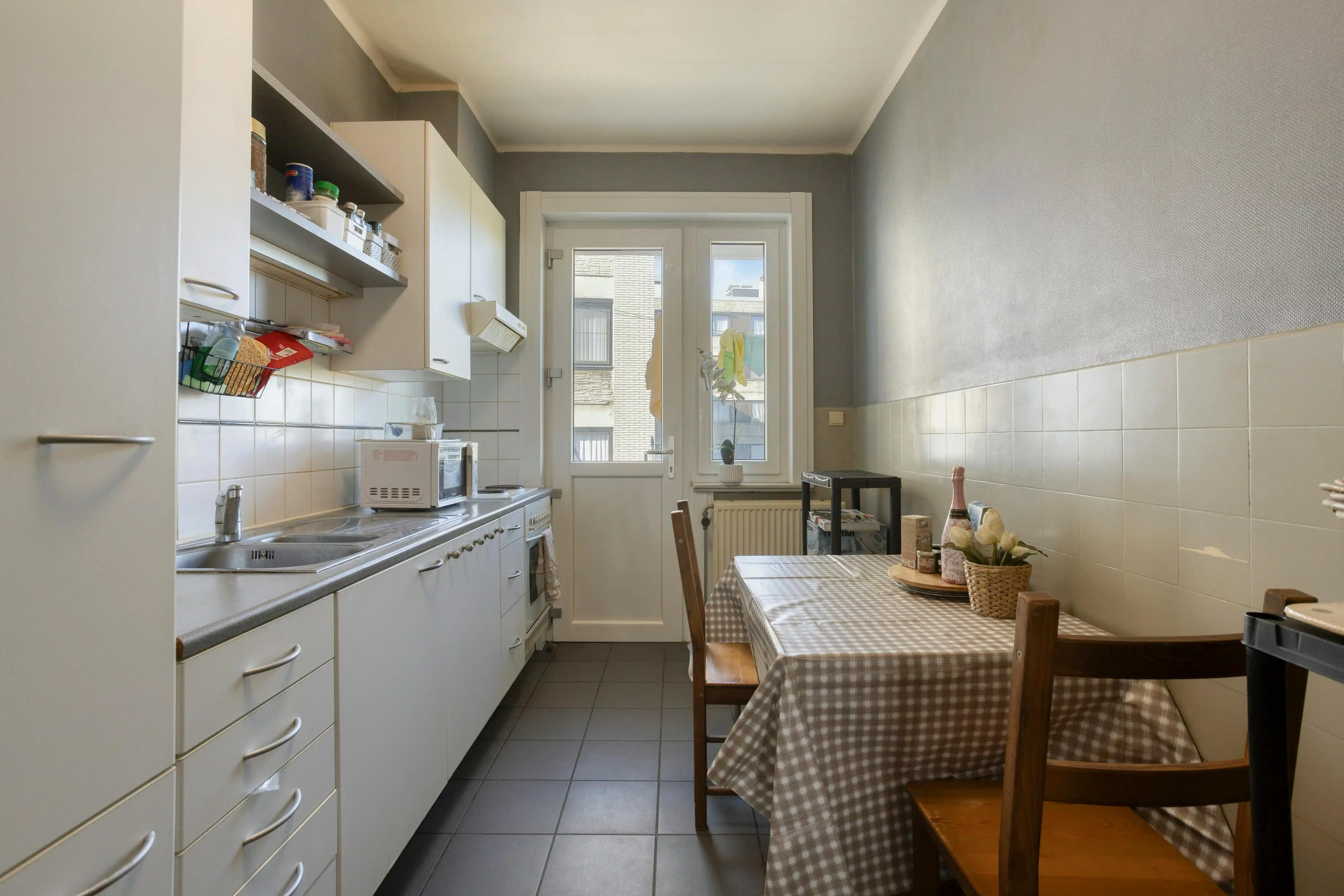 Ruime Woning ingedeeld als drie appartementen in Strombeek-Bever foto 34