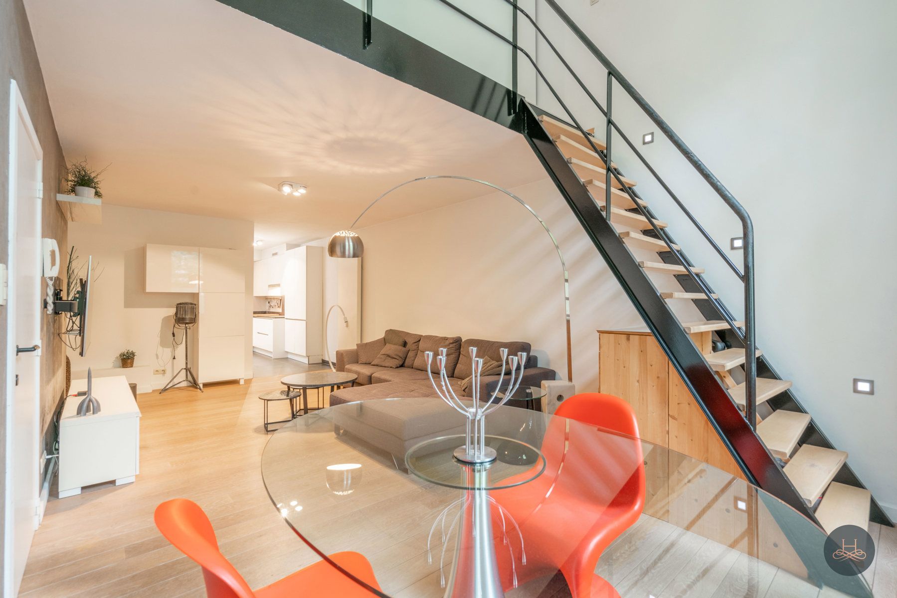 Lichtrijke duplex met terras op toplocatie foto 8