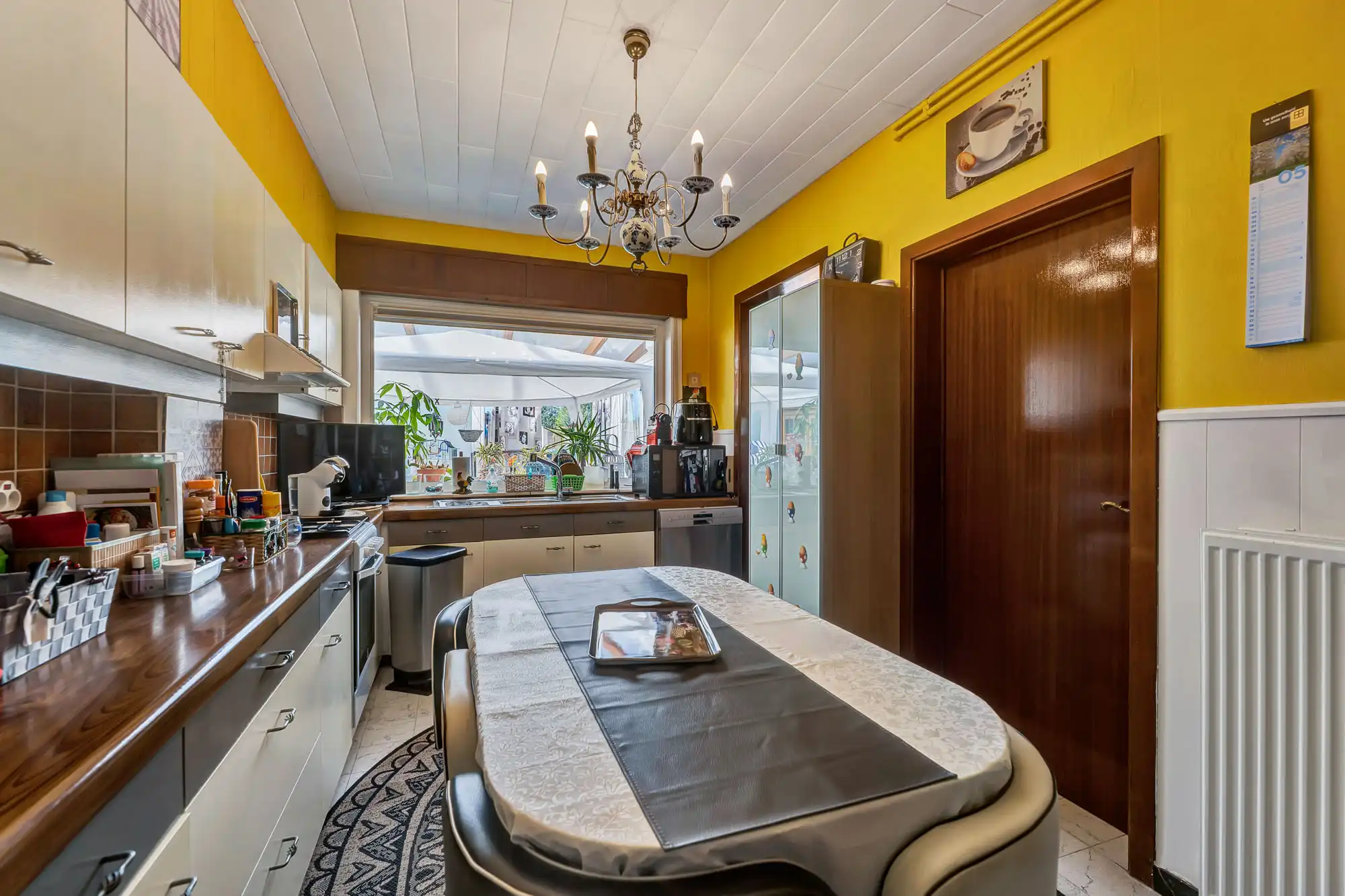 Instapklare woning met 3 slpks, ruime tuin en garage foto 6