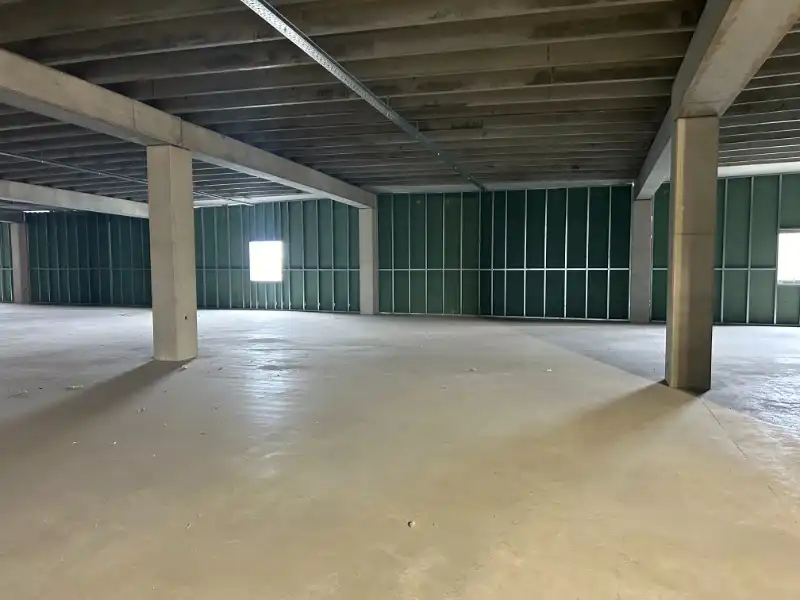 Nieuwbouwmagazijn – strategische ligging nabij centrum Gent foto 6