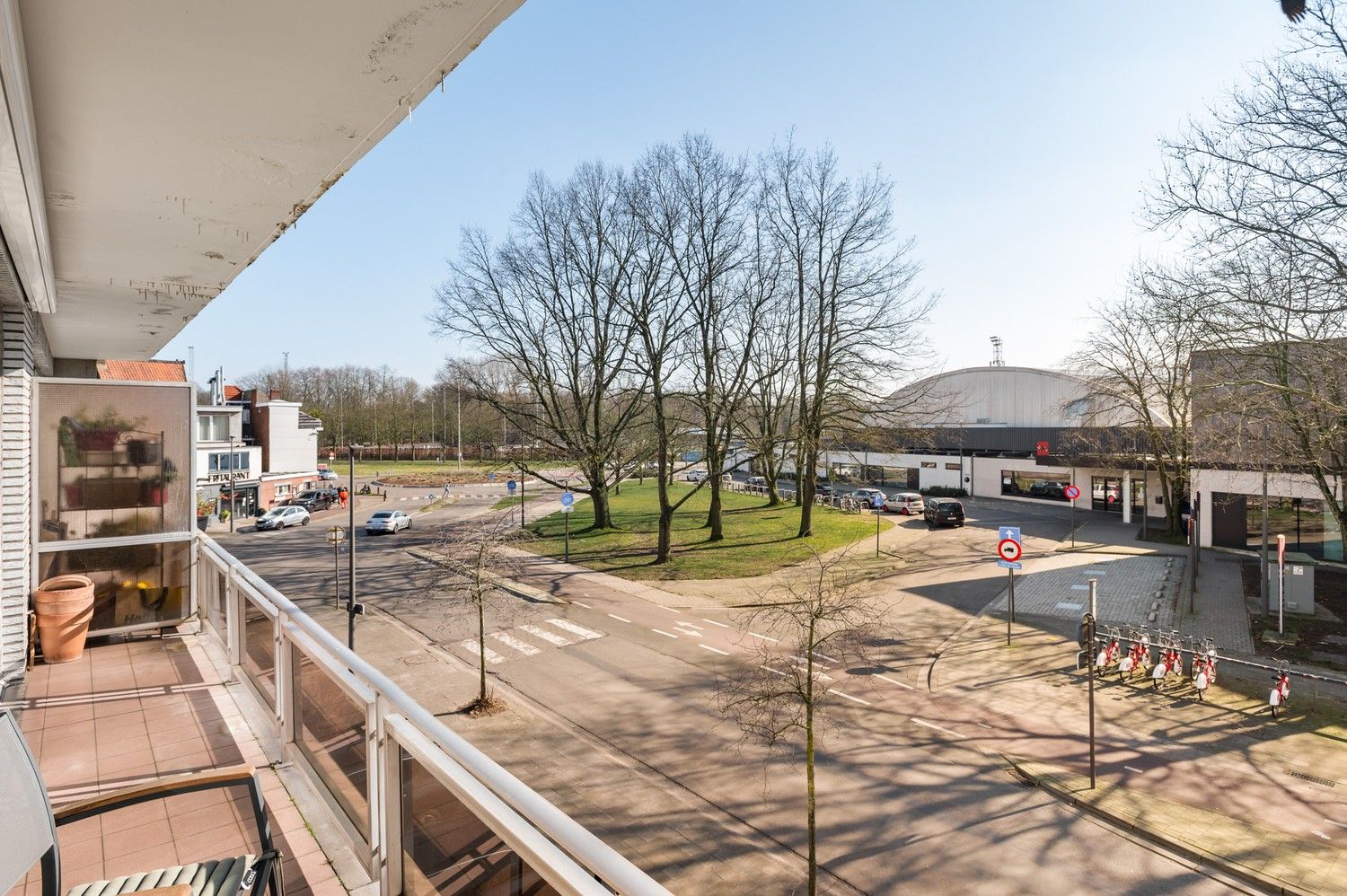 Appartement met 2 slaapkamers en terras in Merksem! foto 8