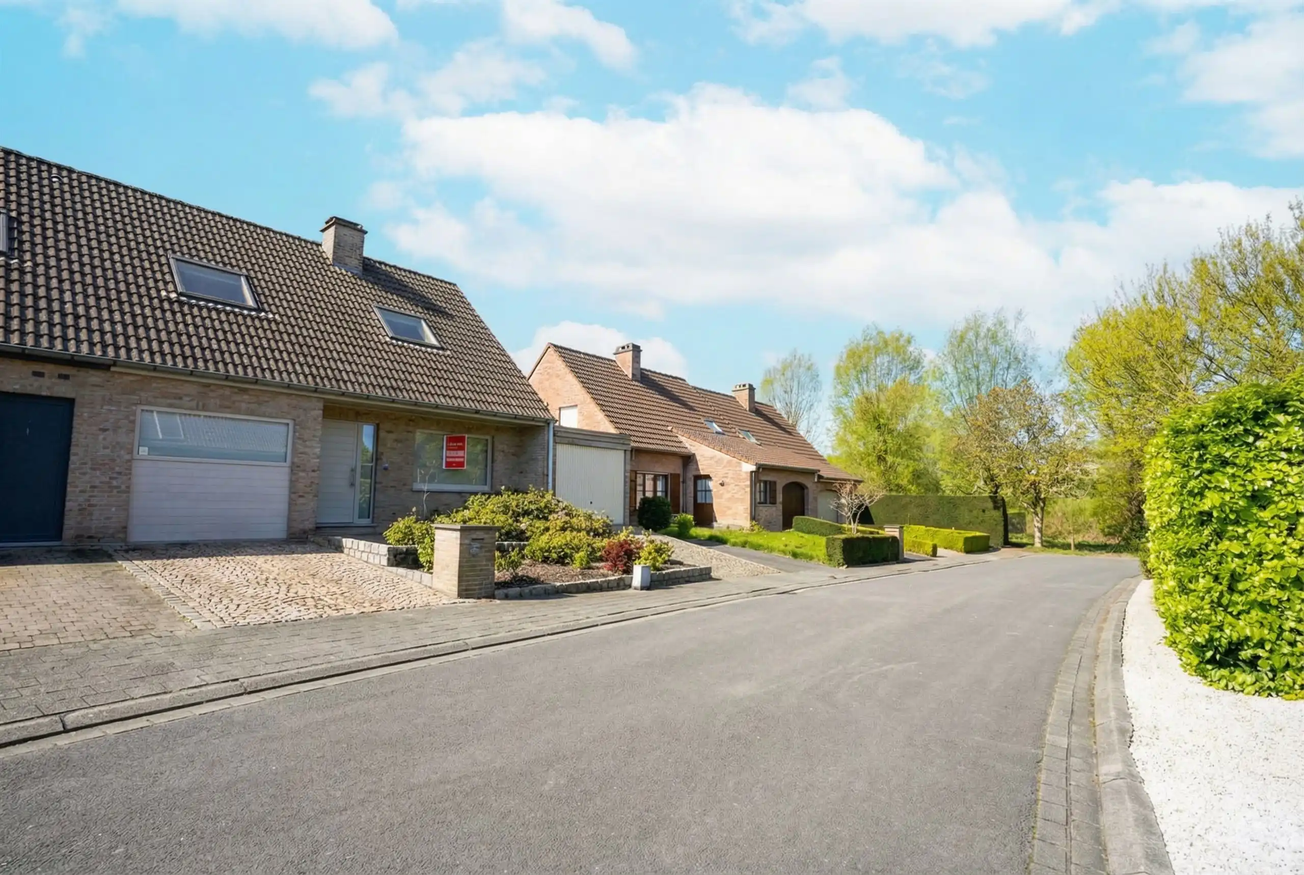 Een verrassing van formaat… halfopen wonen met alle extra’s foto 23