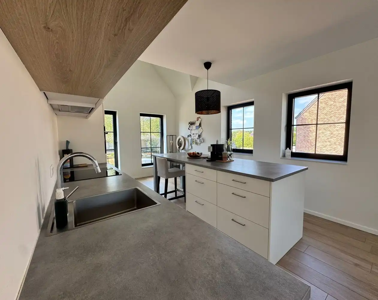 Ruim appartement van ca. 150m² en riant terras foto 10