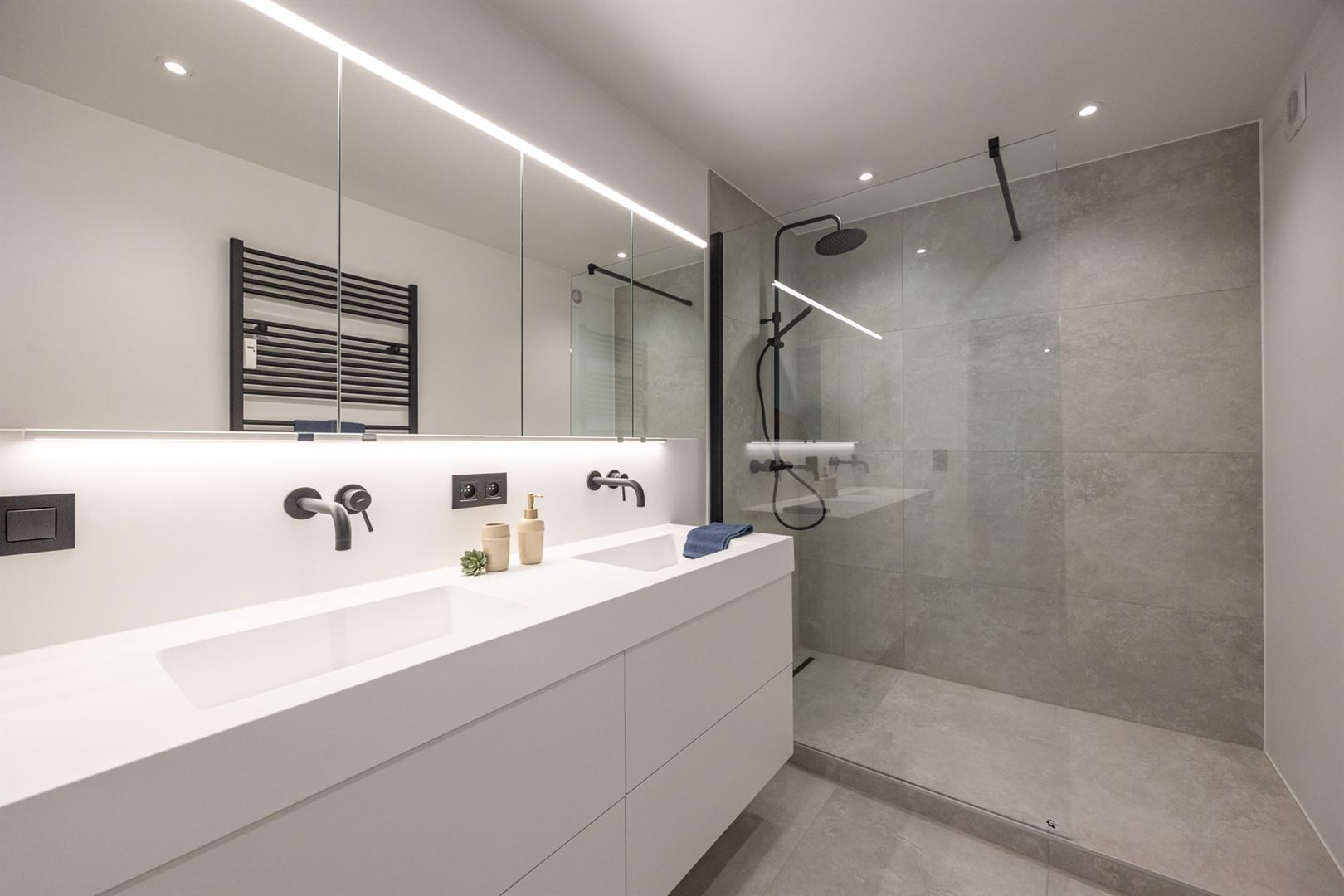 Top notch appartement met terras aan Boekenbergpark foto 11