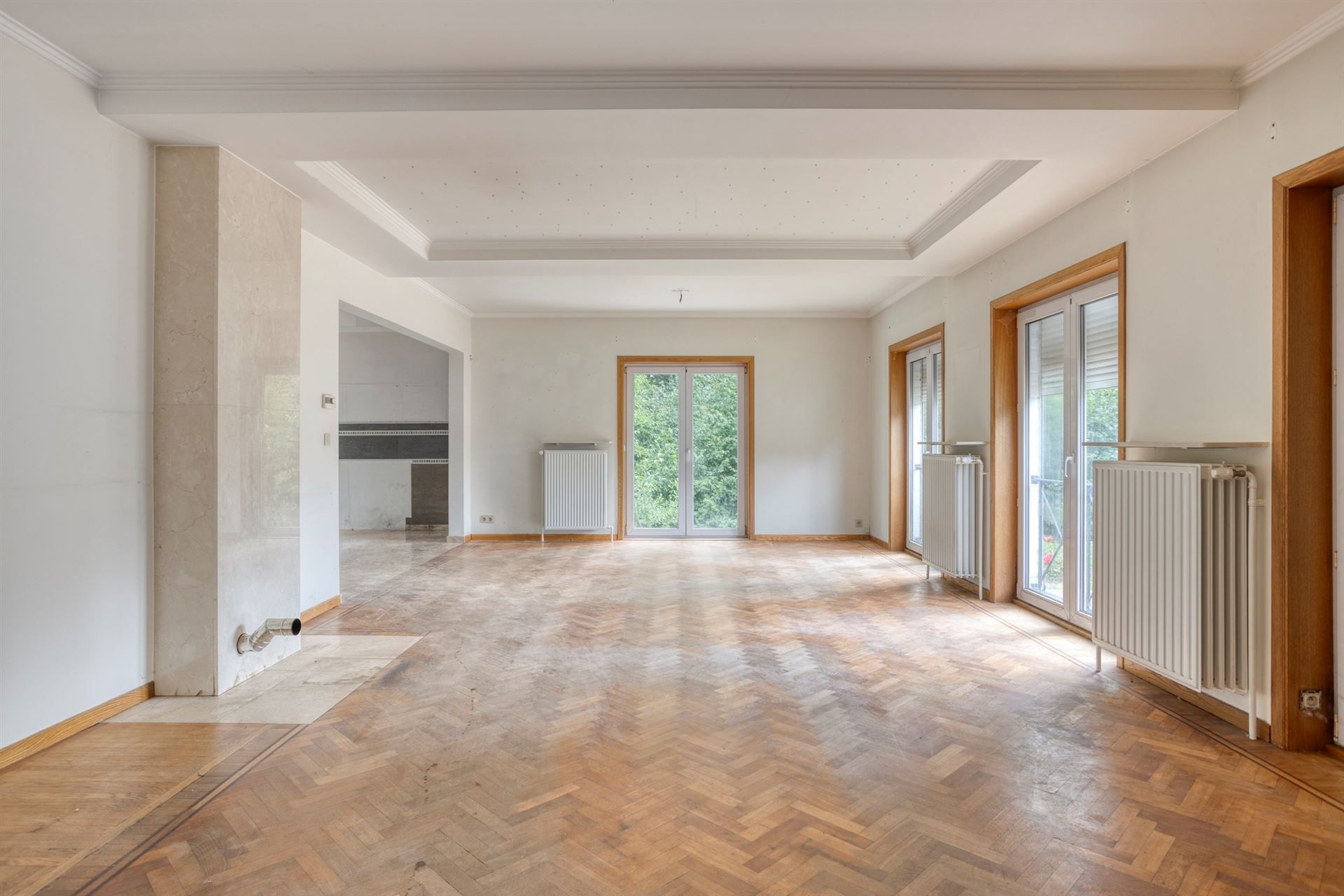 Klassieke villa met enorm potentieel in rustige wijk foto 6