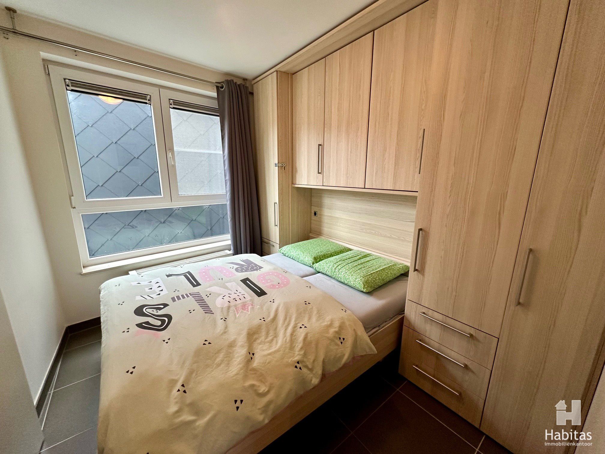 stijlvol afgewerkt en recent gebouwd appartement, op wellicht één van de mooiste liggingen van Wenduine foto 8