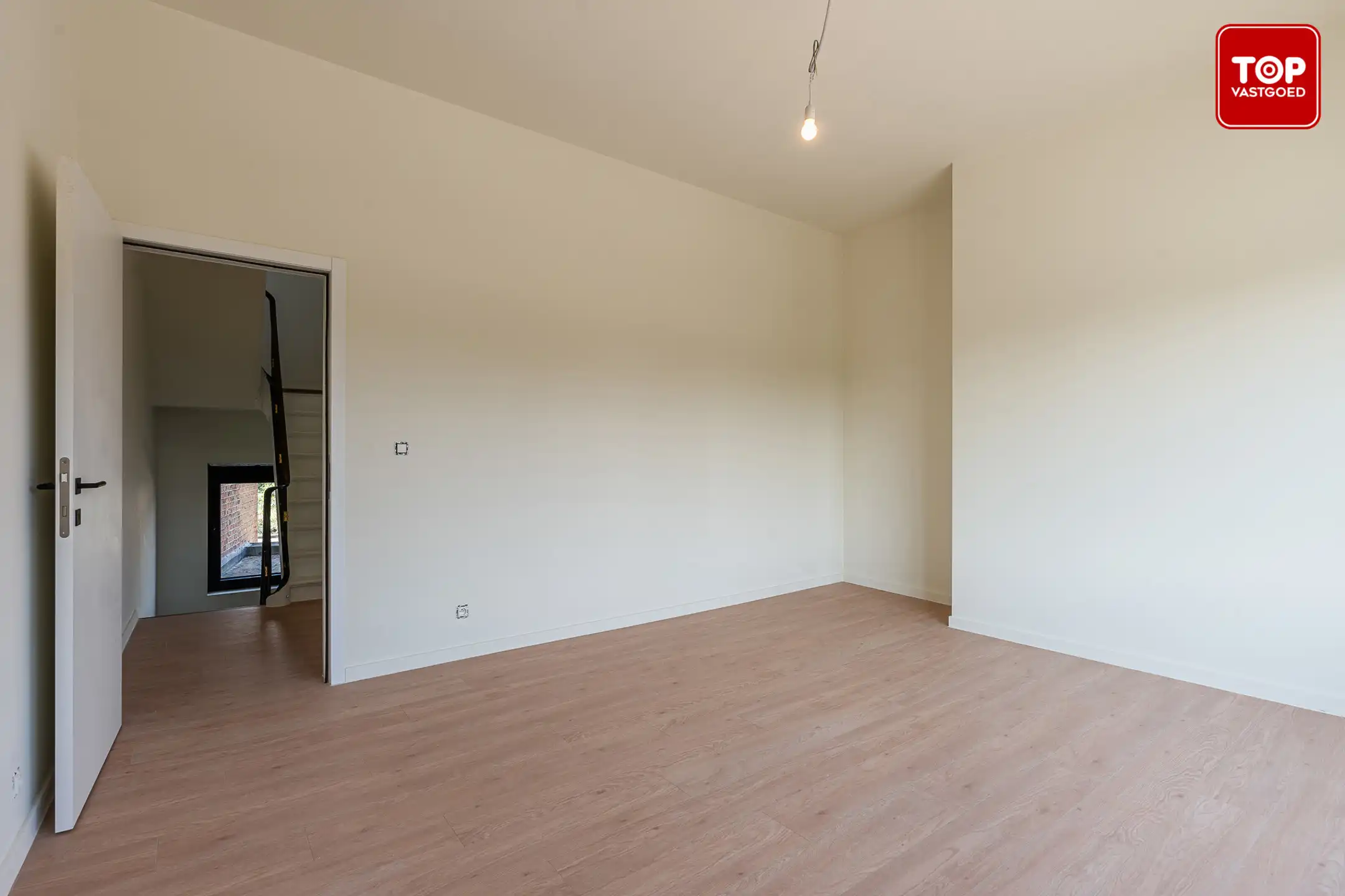 Totaal gerenoveerde woning met 3 slaapkamers en tuin (EPC A) foto 19