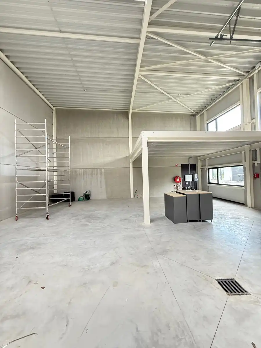 Moderne KMO-unit te huur in het hart van Limburg – Woudpark Genk-Noord foto 7
