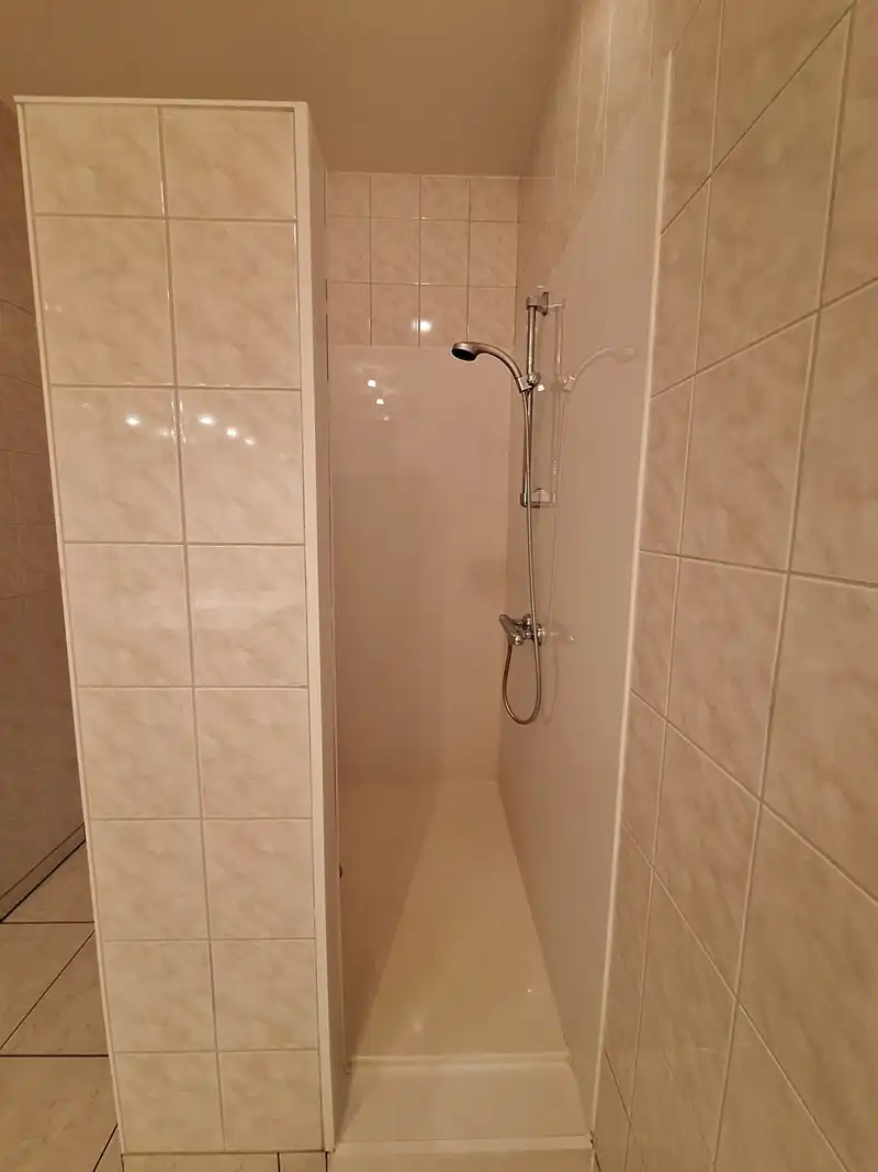 Perfect gelegen gelijkvloers appartement in het Centrum van Neerpelt foto 9