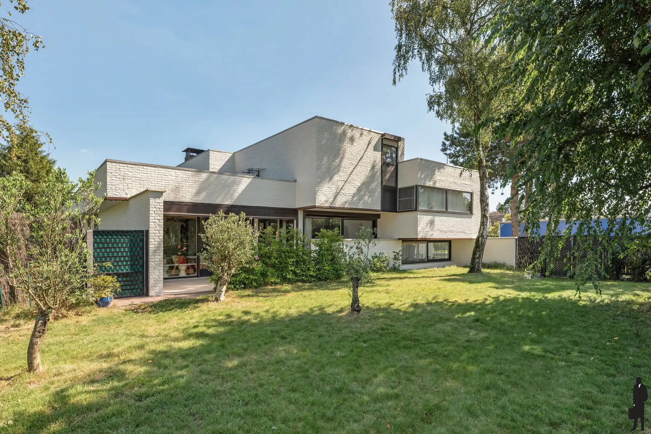 Architectenwoning met zwembad en praktijk/kantoor aan huis foto 20