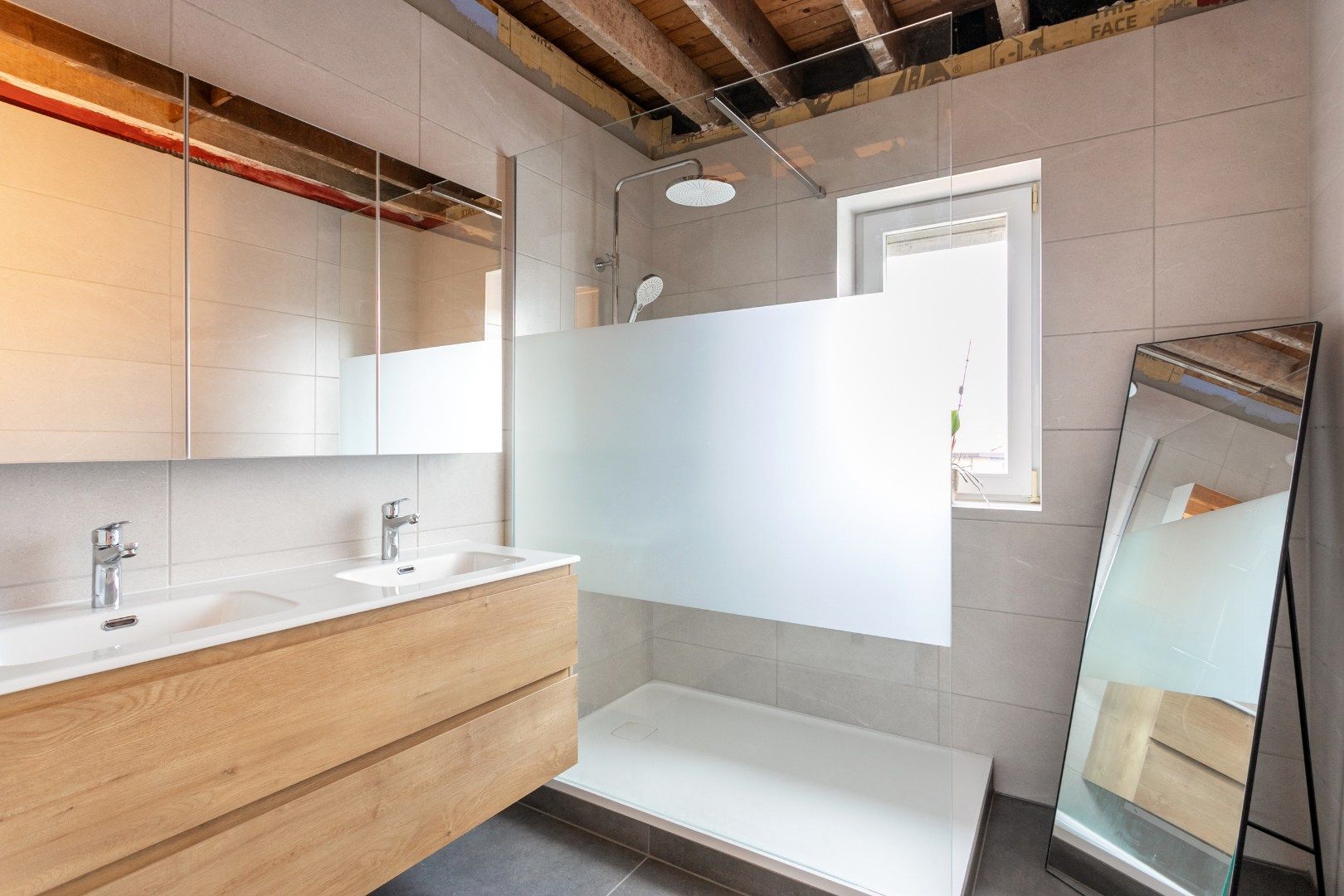 Rustig gelegen halfopen woning met 3 slpks en tuin te Buizingen foto 21