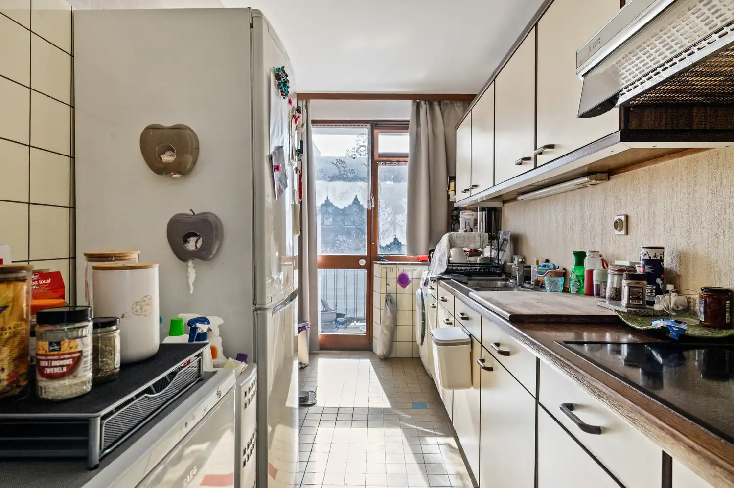 Op te frissen Appartement met 2 slaapkamers in rustige buurt. foto 5