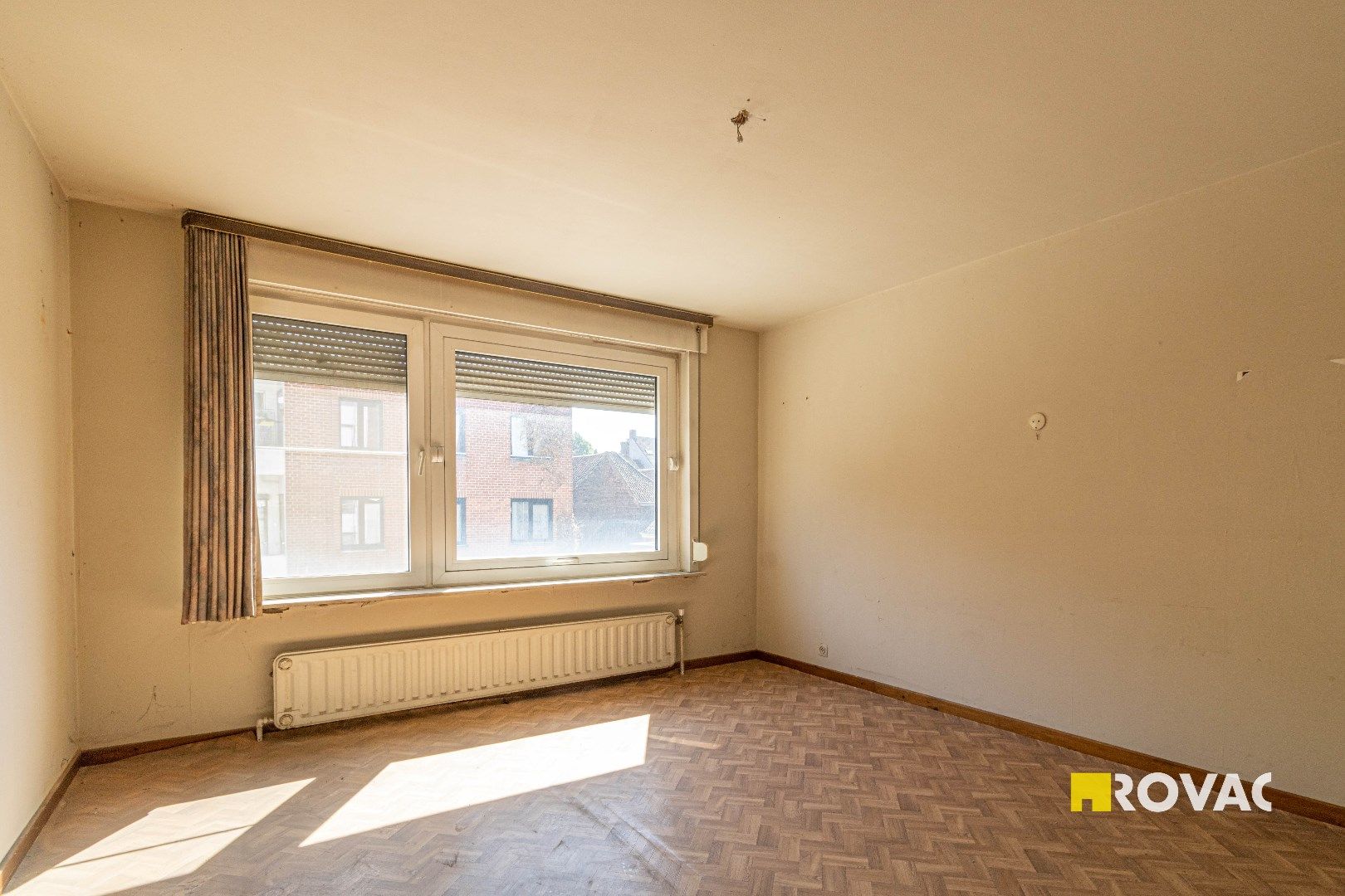 Op te frissen appartement met staanplaats en berging foto 8