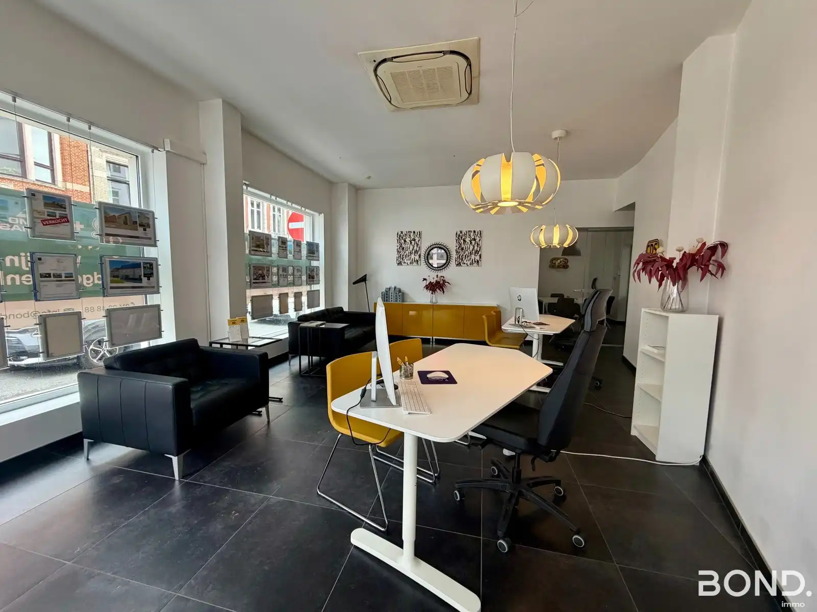 Handelsgelijkvloers te huur op toplocatie!  foto 3