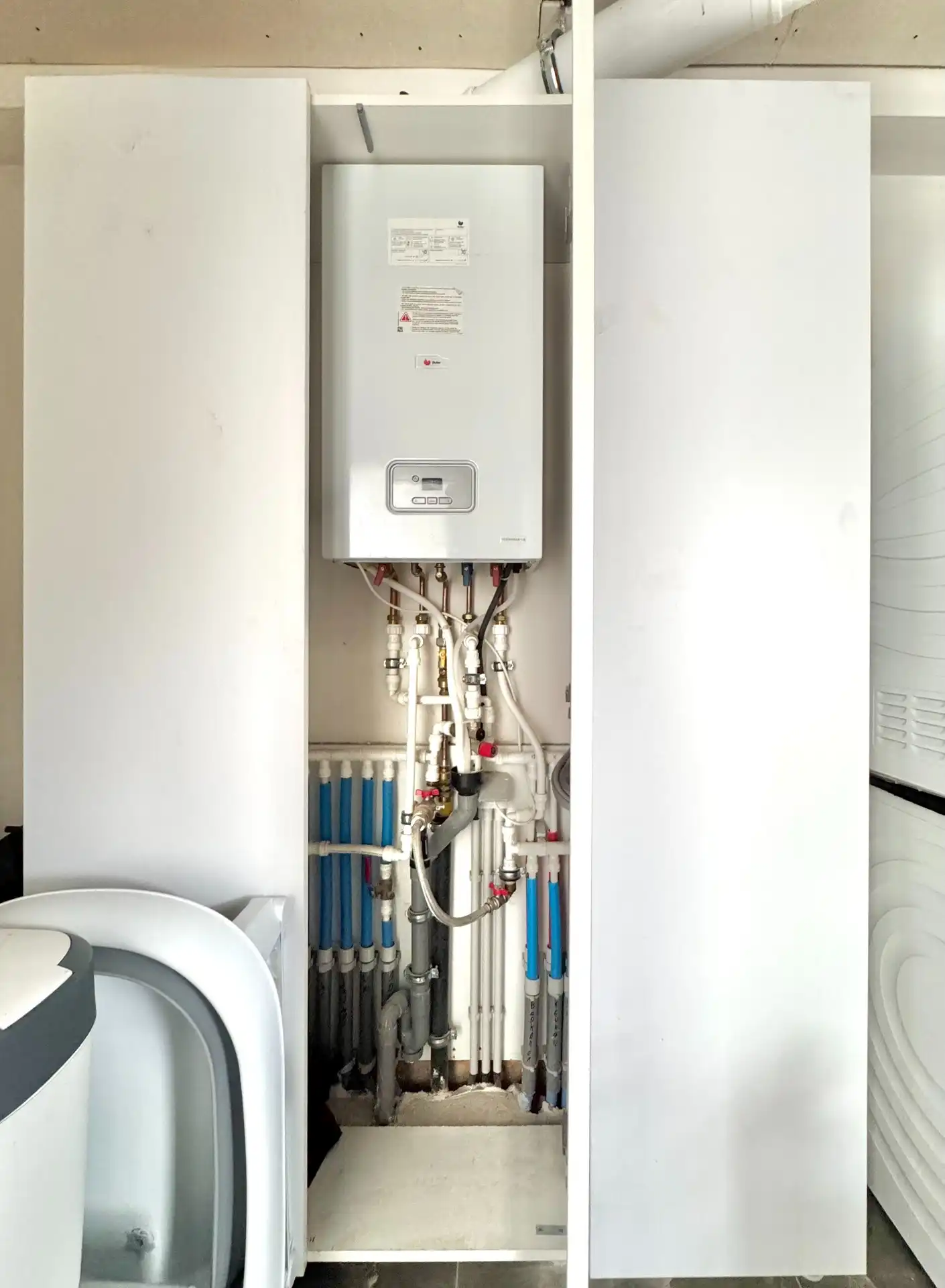 WONING MET TUIN & GARAGE MET UITWEG ACHTERAAN foto 14