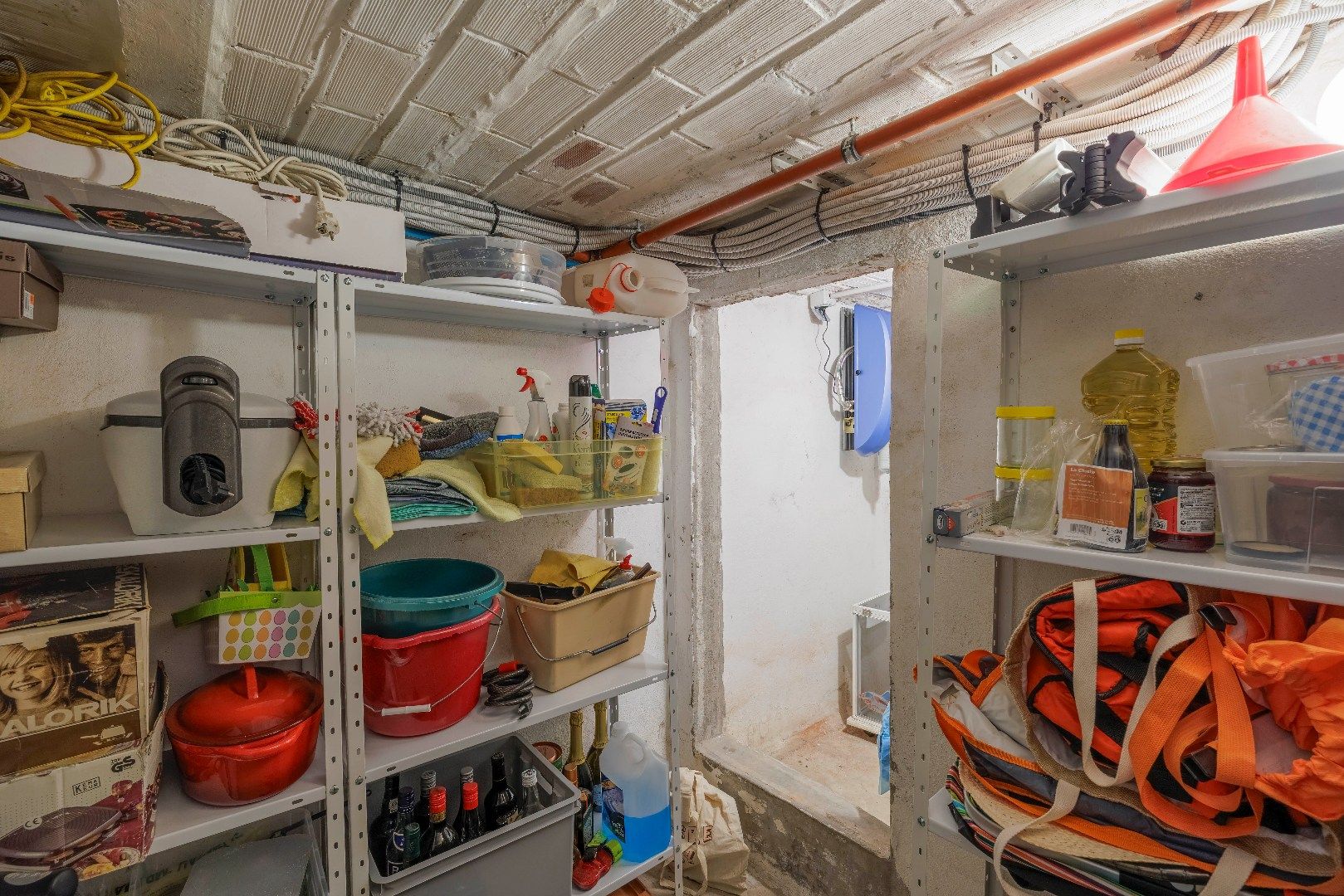 Top gerenoveerde woning met uitzonderlijke lichtinval in het hartje van Heist foto 16