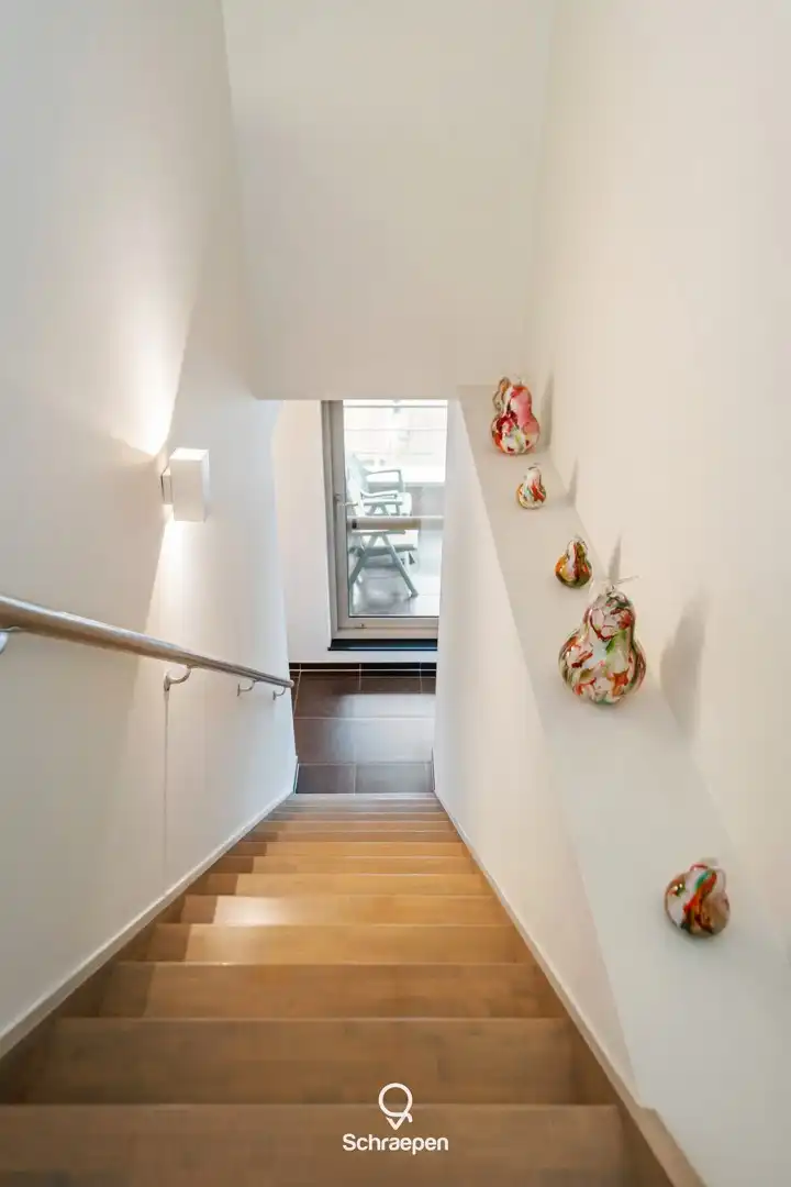 Uniek penthouse met riant zonneterras (115 m²) en 2 slpks in Zonhoven-centrum! foto 9