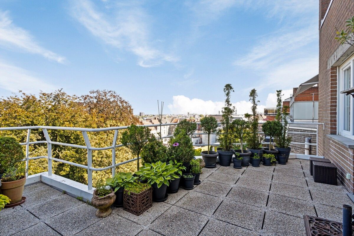 Residentieel gelegen appartement aan het Citadelpark met 2 slaapkamers en groot zonnig terras. foto 6