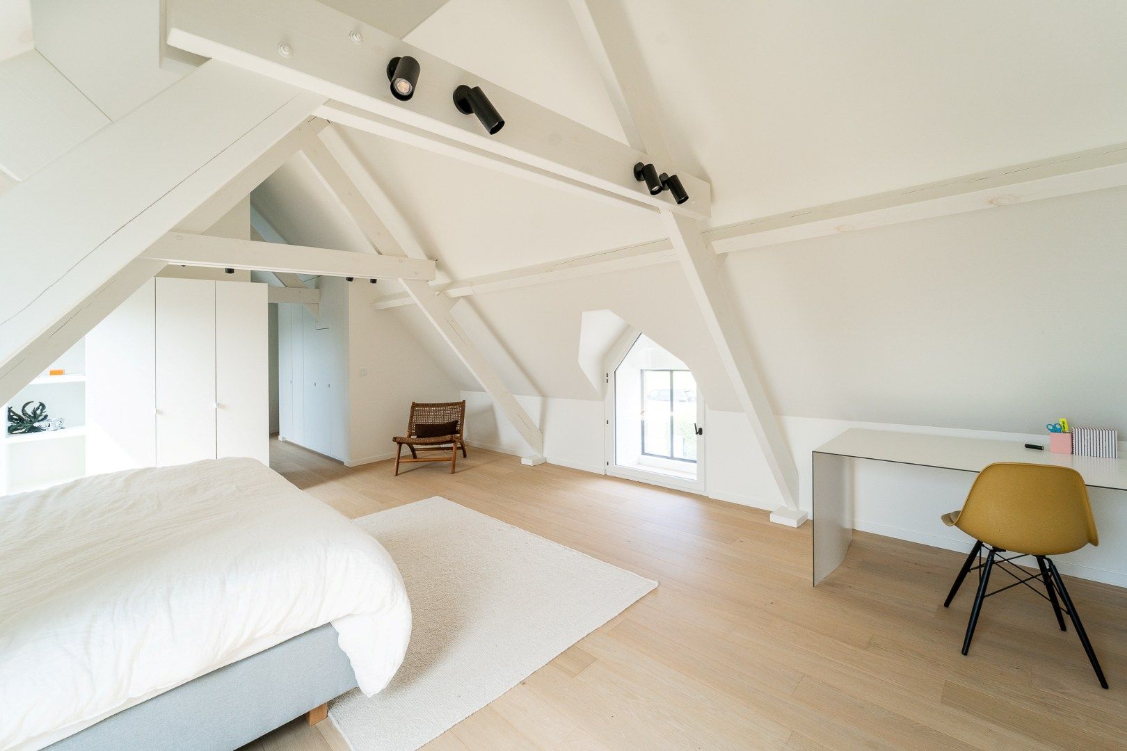 Prachtig gerenoveerde hoeve met panoramisch zicht over de polders foto 27