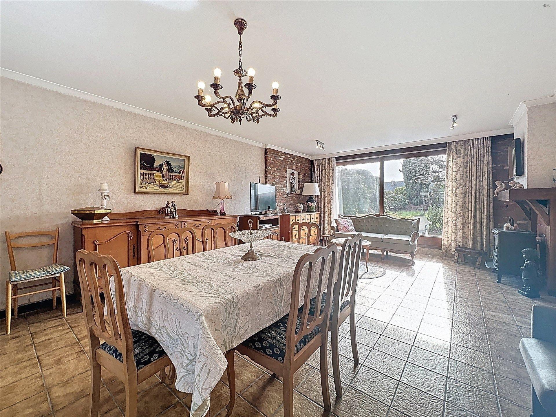 te renoveren woning met magazijn (220m²) op perceel van 1340m² foto 5