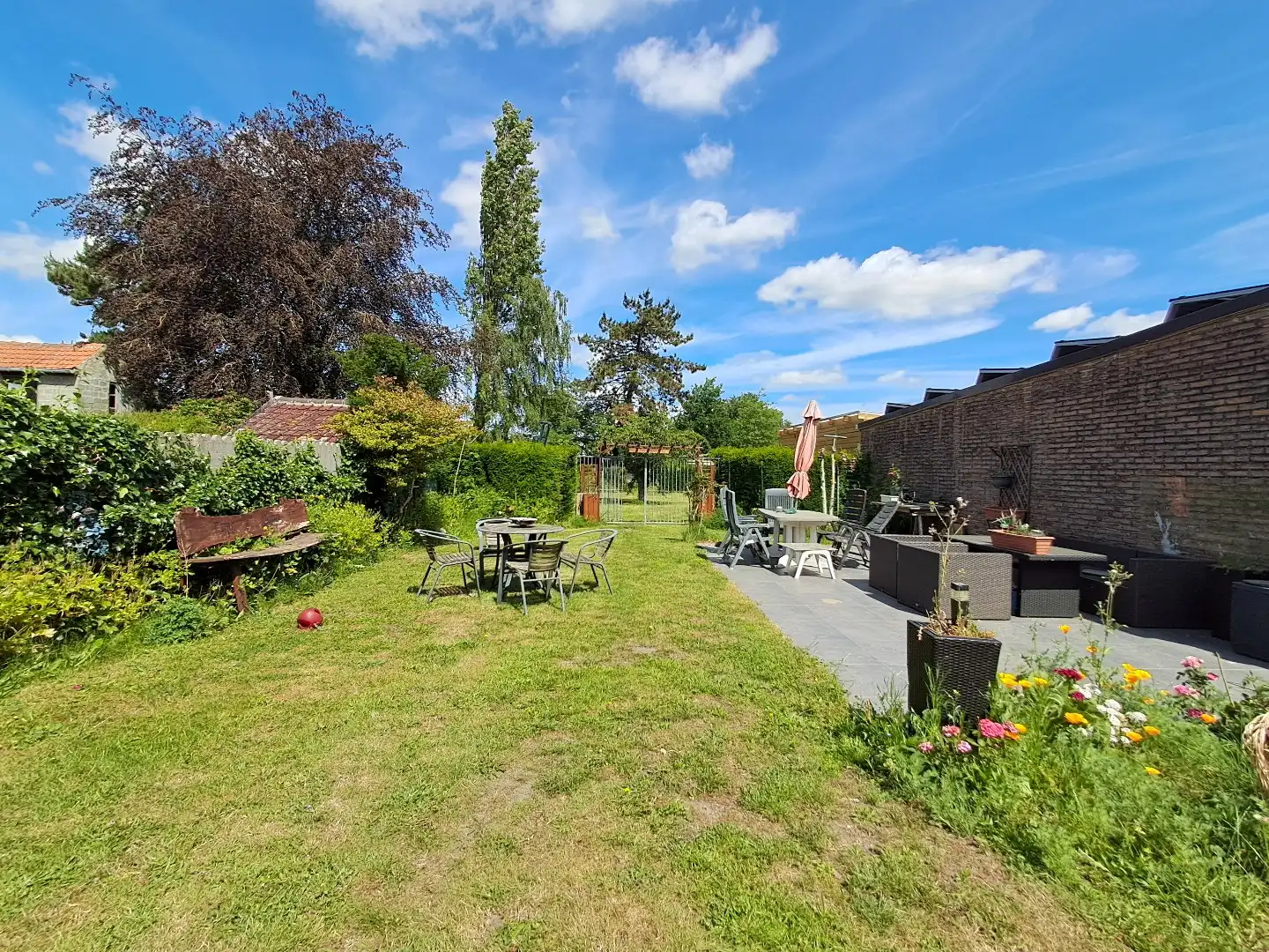 Ruime halfopen woning met polyvalente ruimte te Sijsele foto 8