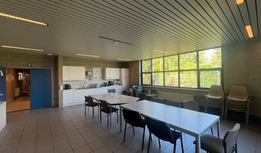 Logistiek bedrijfspand te huur in de haven van Gent foto 23