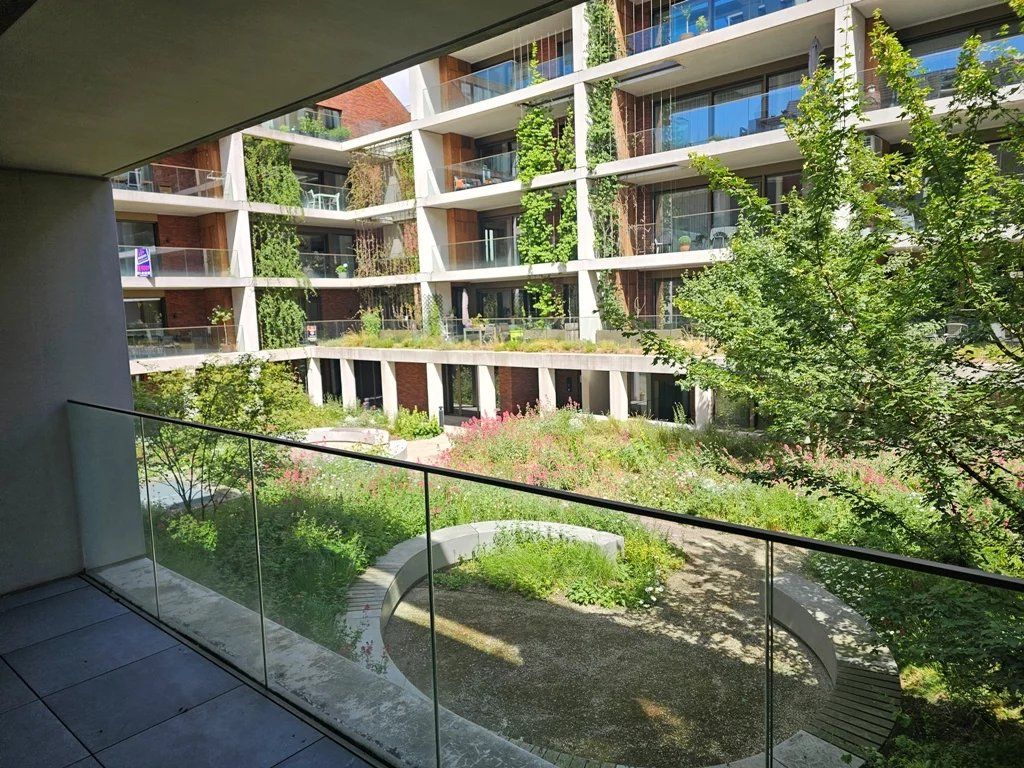 🏙️ Uniek appartement in hartje Hasselt met tal van mogelijkheden! foto 17