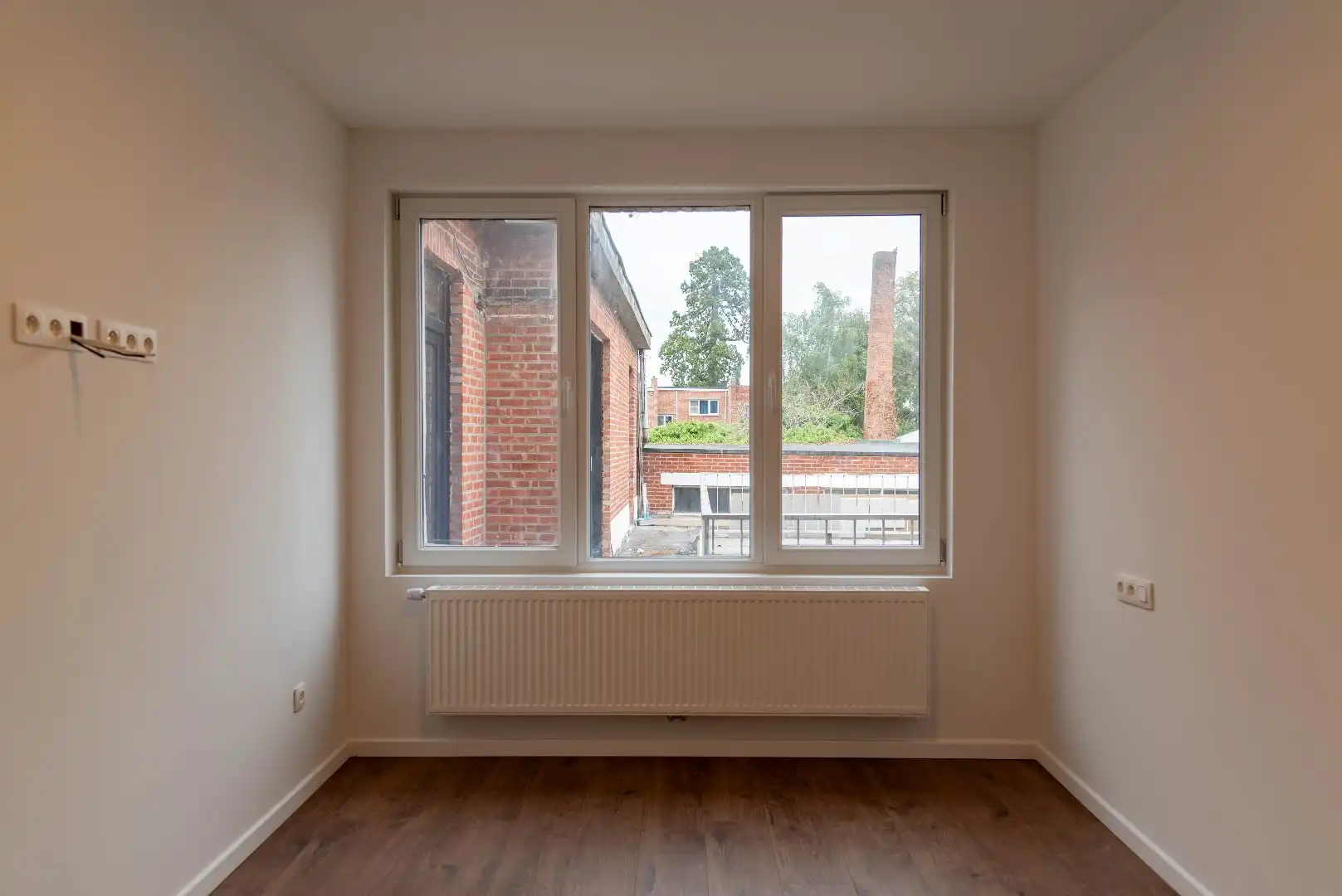 Vernieuwde duplex met 3 slaapkamers in Zwijndrecht foto 14