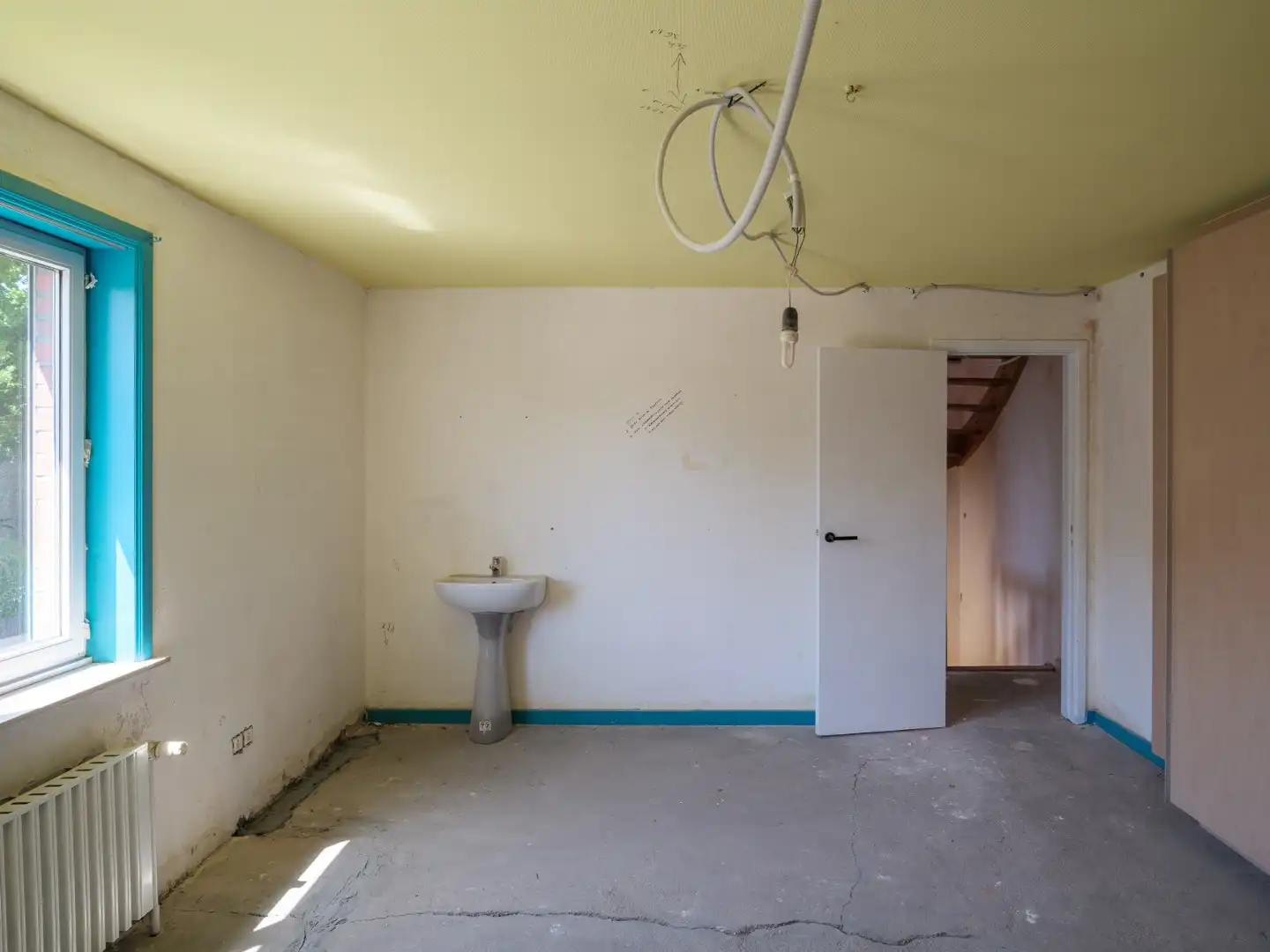 Ruime halfopen woning met karakter foto 9