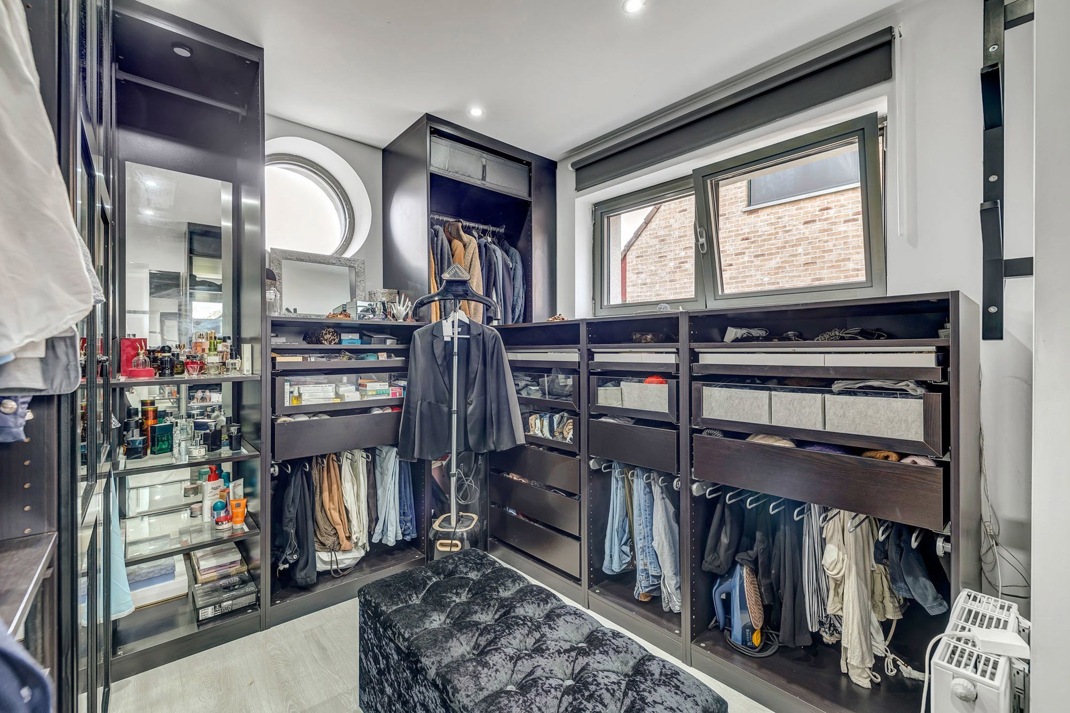 Instapklare villa met 6 slpk en uitstekende mobiliteitsscore foto 19