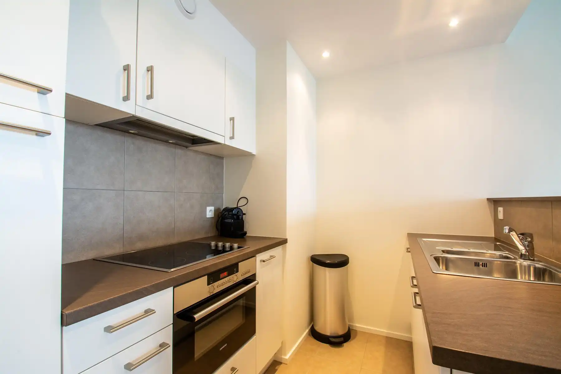 Prachtig gemeubeld appartement - 1 Kamer met TERRAS foto 7