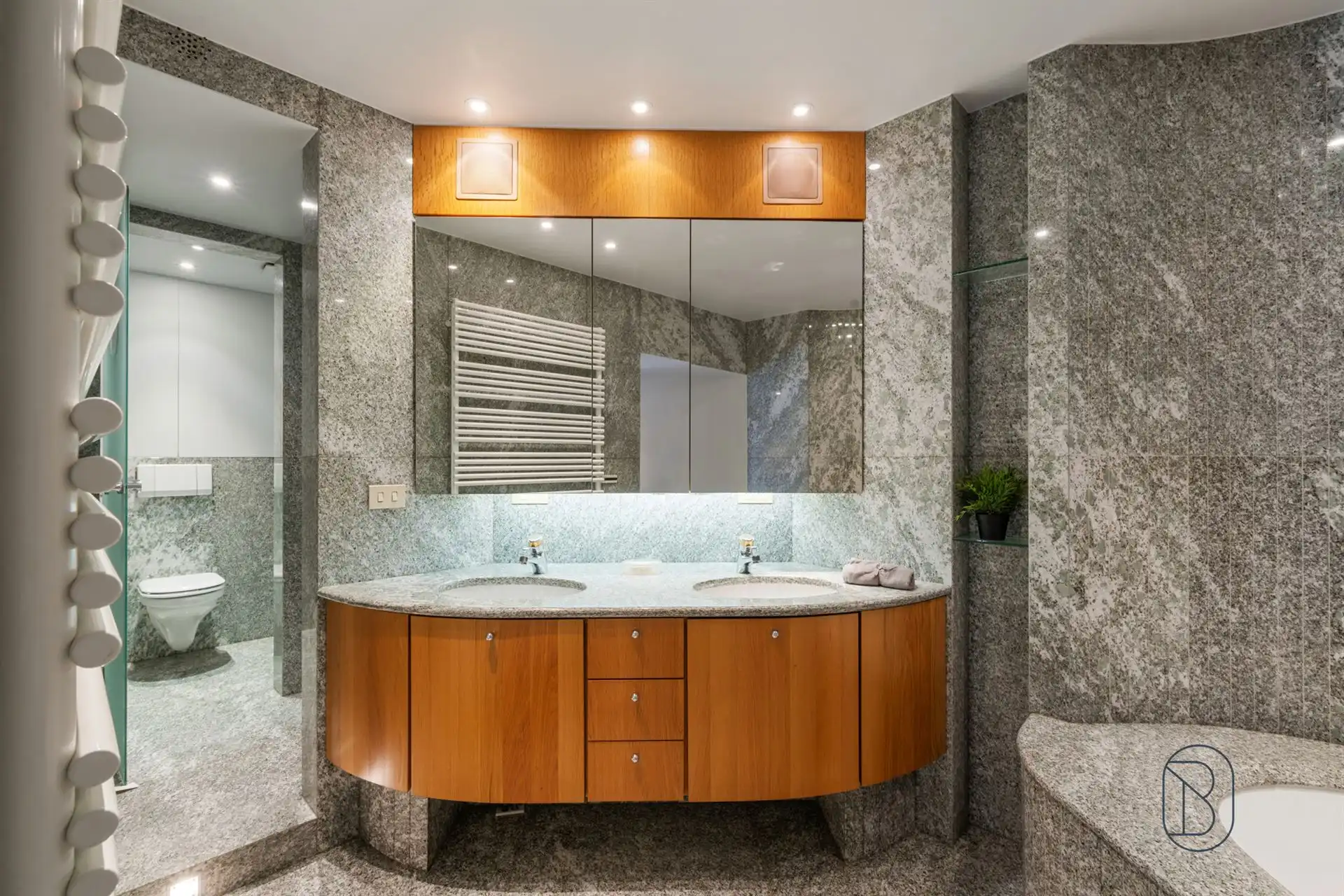 Subliem appartement van 275m2 op de Markt van Deinze foto 18