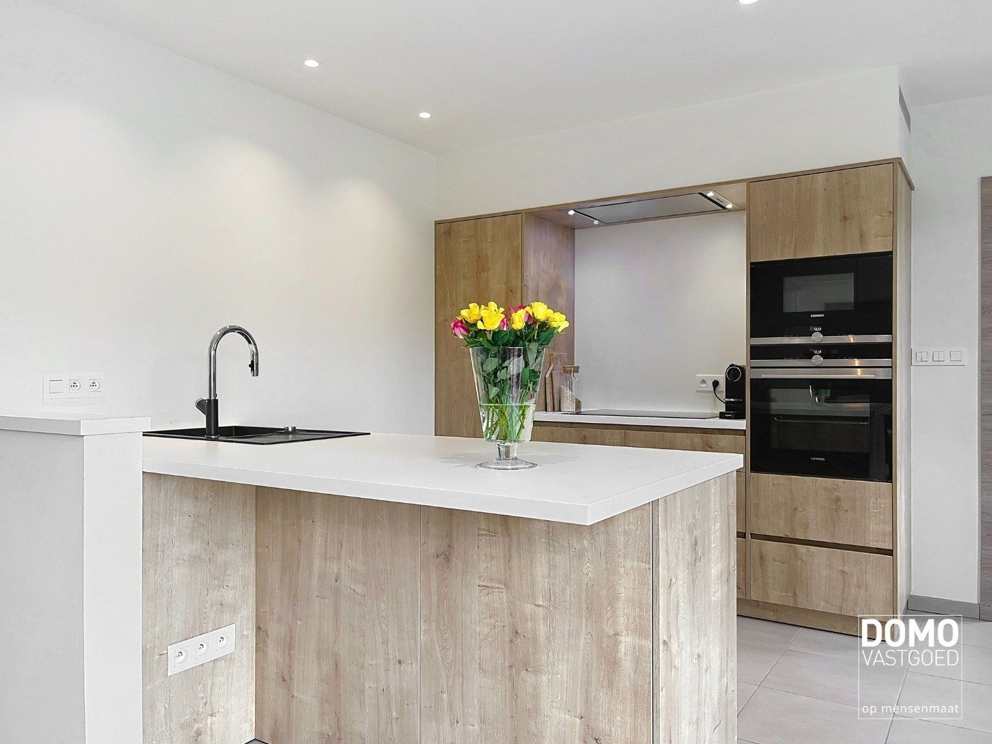 INSTAPKLARE GEZINSWONING MET 3 (MOGELIJK 4) SLAAPKAMERS EN EPC - LABEL A TE NEEROETEREN foto 3