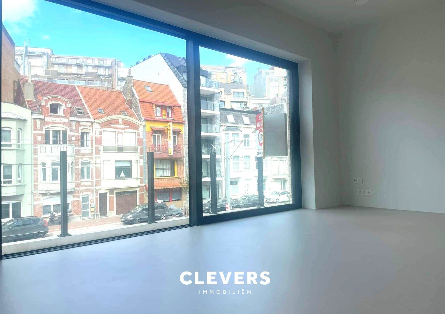   Luxe nieuwbouw 1-slpk app. met industrieel design & terras foto 2