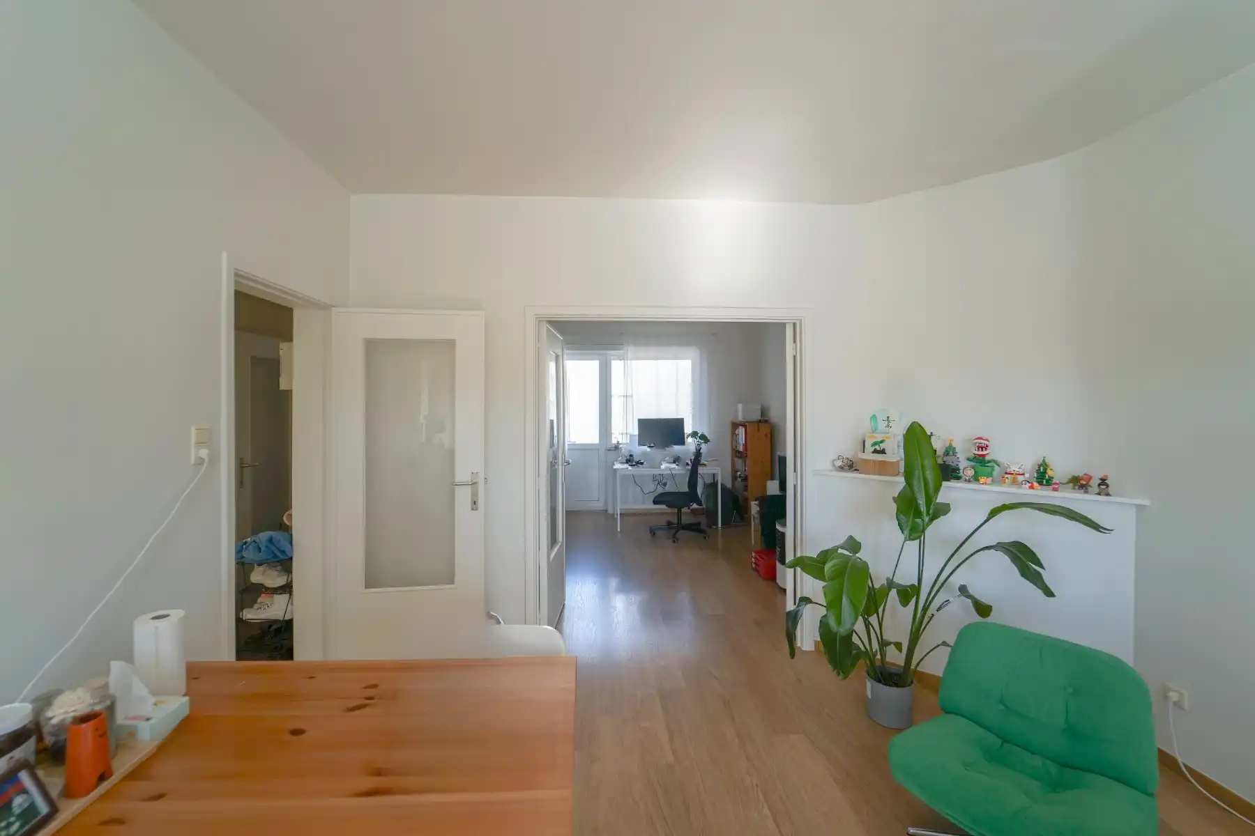 Lichtrijk appartement met balkon op gunstige ligging foto 2