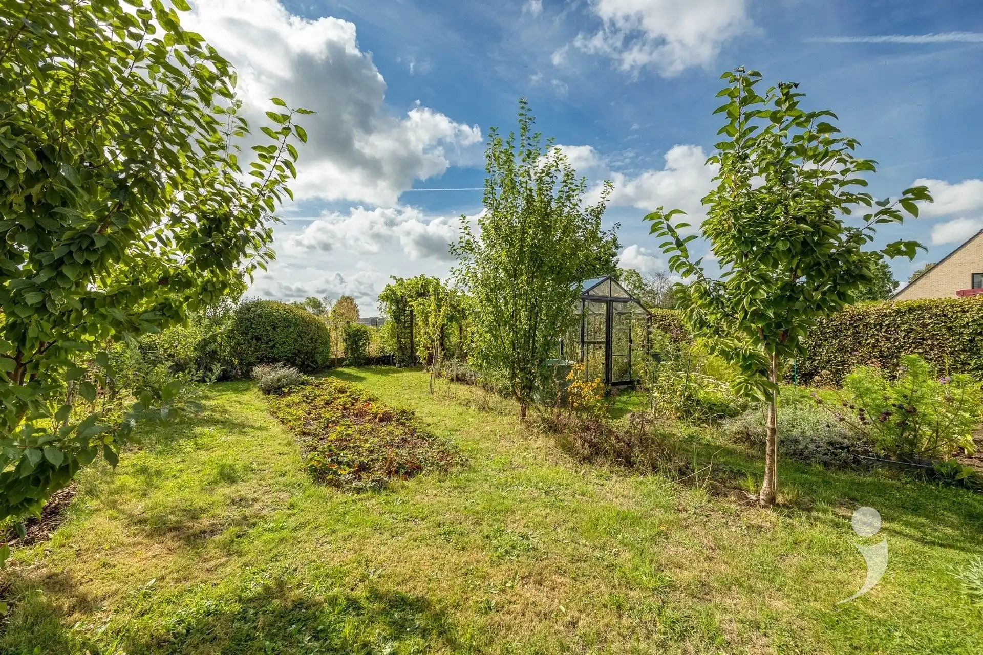 Gerenoveerde woning met prachtig zicht over de velden foto 33