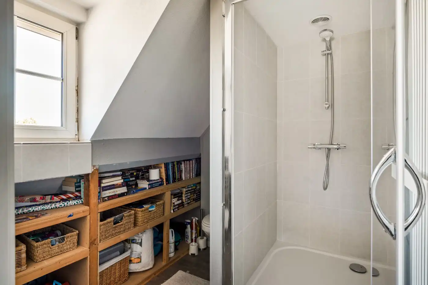 Instapklare, vrijstaande woning met 2 slpk., tuin en garage foto 18